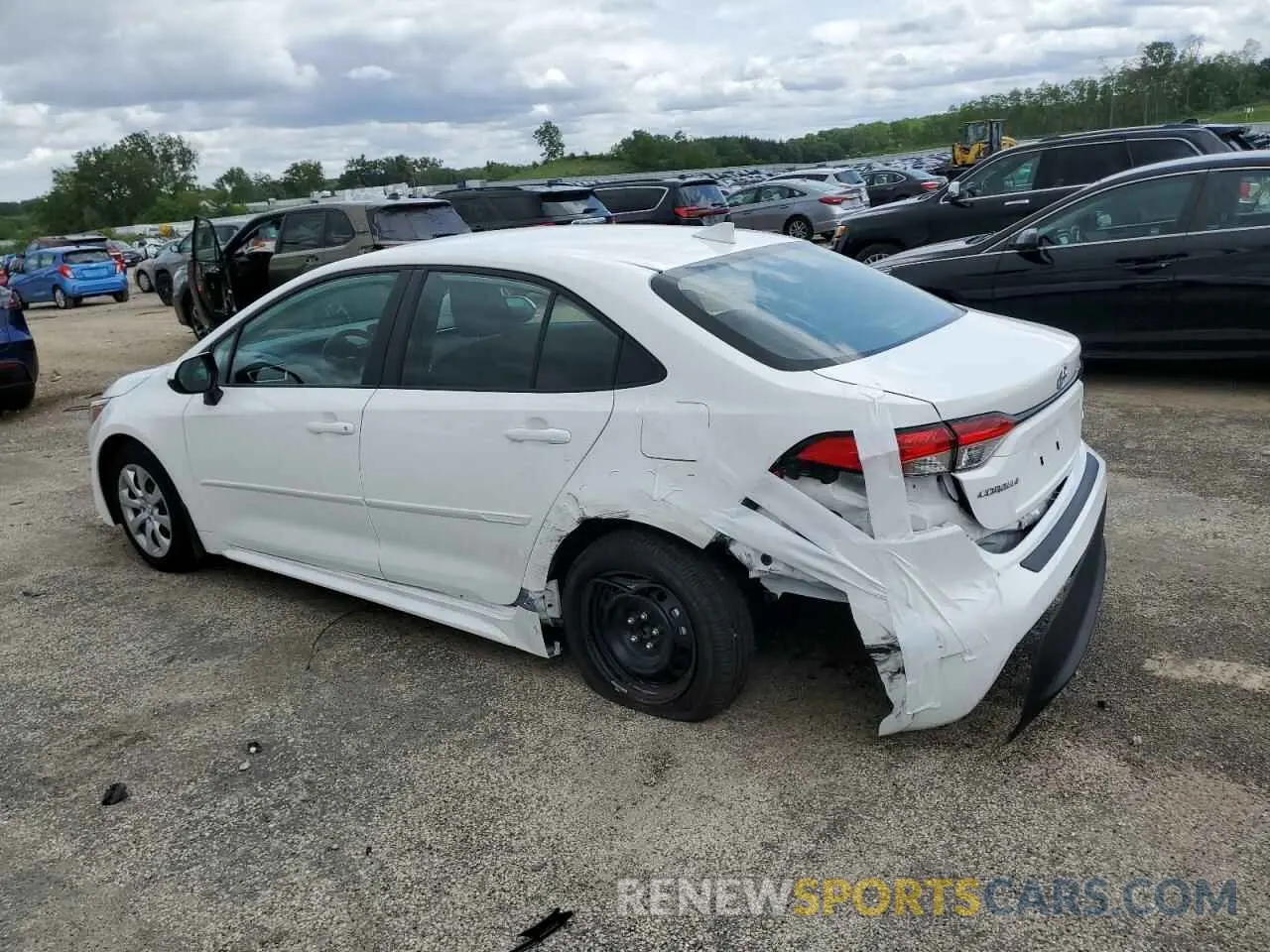 2 Photograph of a damaged car 5YFB4MDE1RP187987 TOYOTA COROLLA 2024