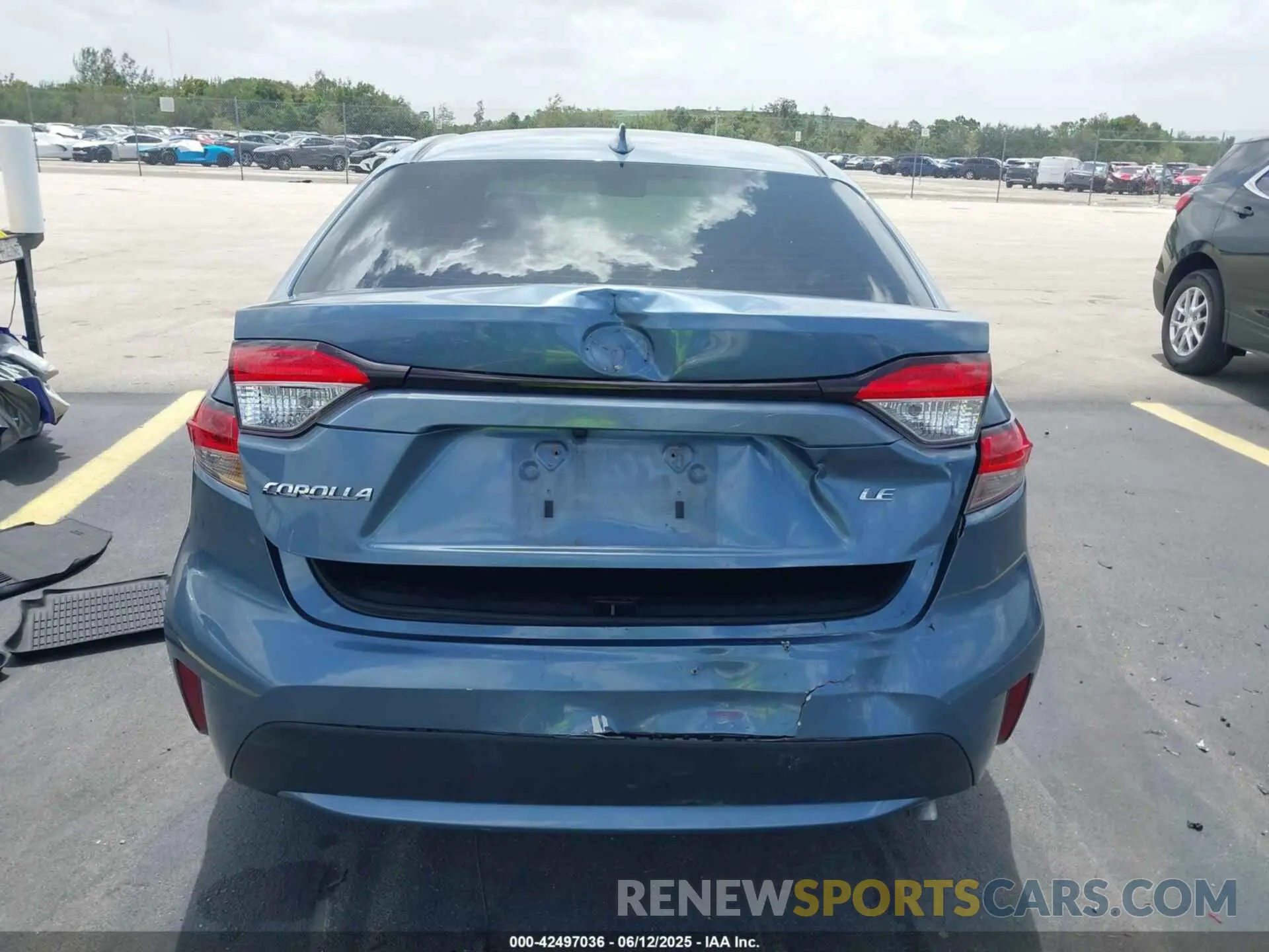 16 Photograph of a damaged car 5YFB4MDE2RP088143 TOYOTA COROLLA 2024