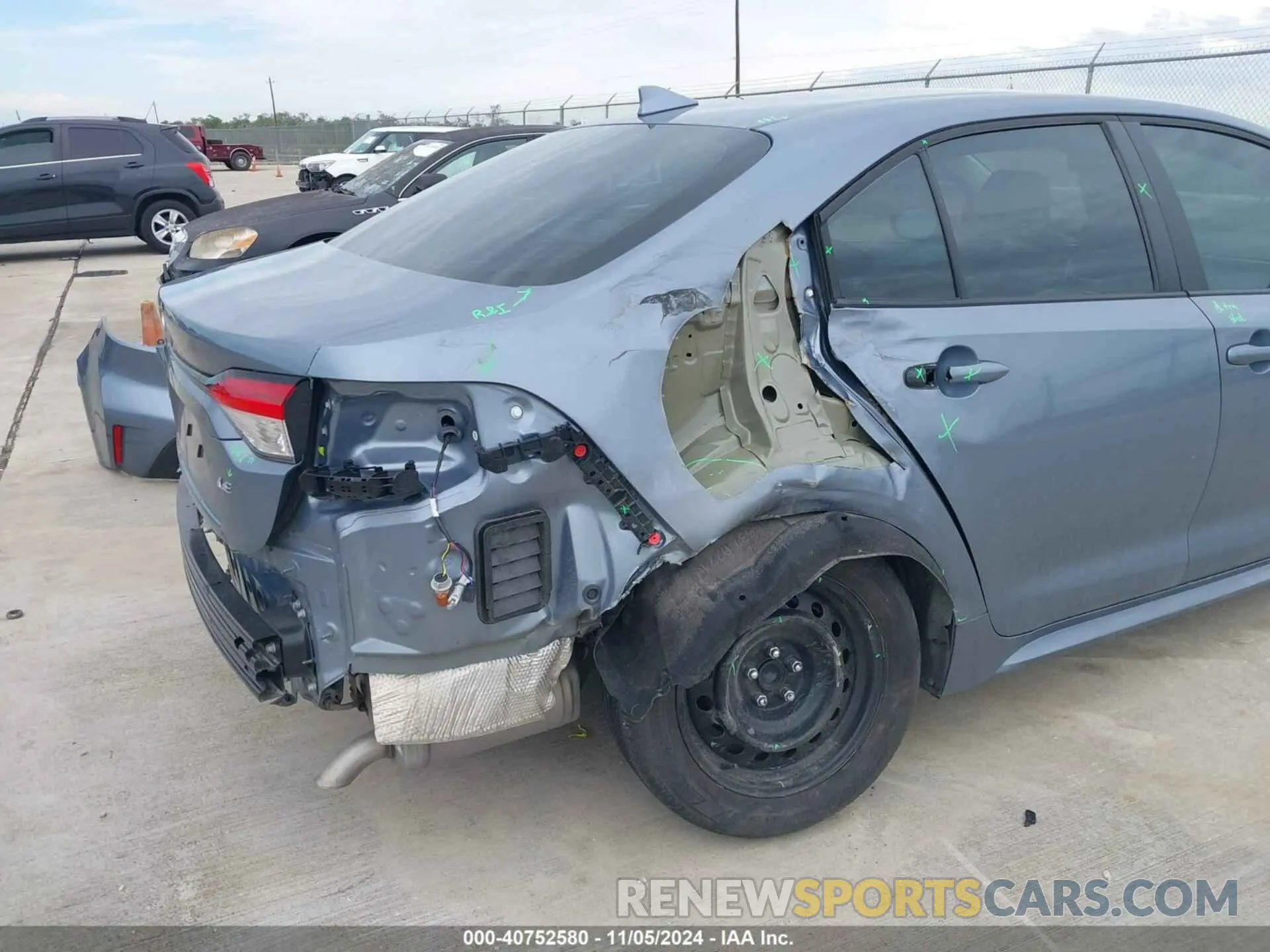 18 Photograph of a damaged car 5YFB4MDE2RP110383 TOYOTA COROLLA 2024