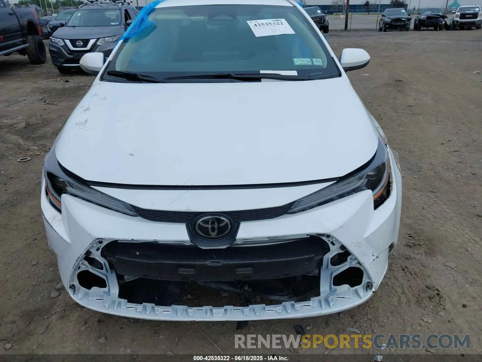 11 Photograph of a damaged car 5YFB4MDE2RP111372 TOYOTA COROLLA 2024