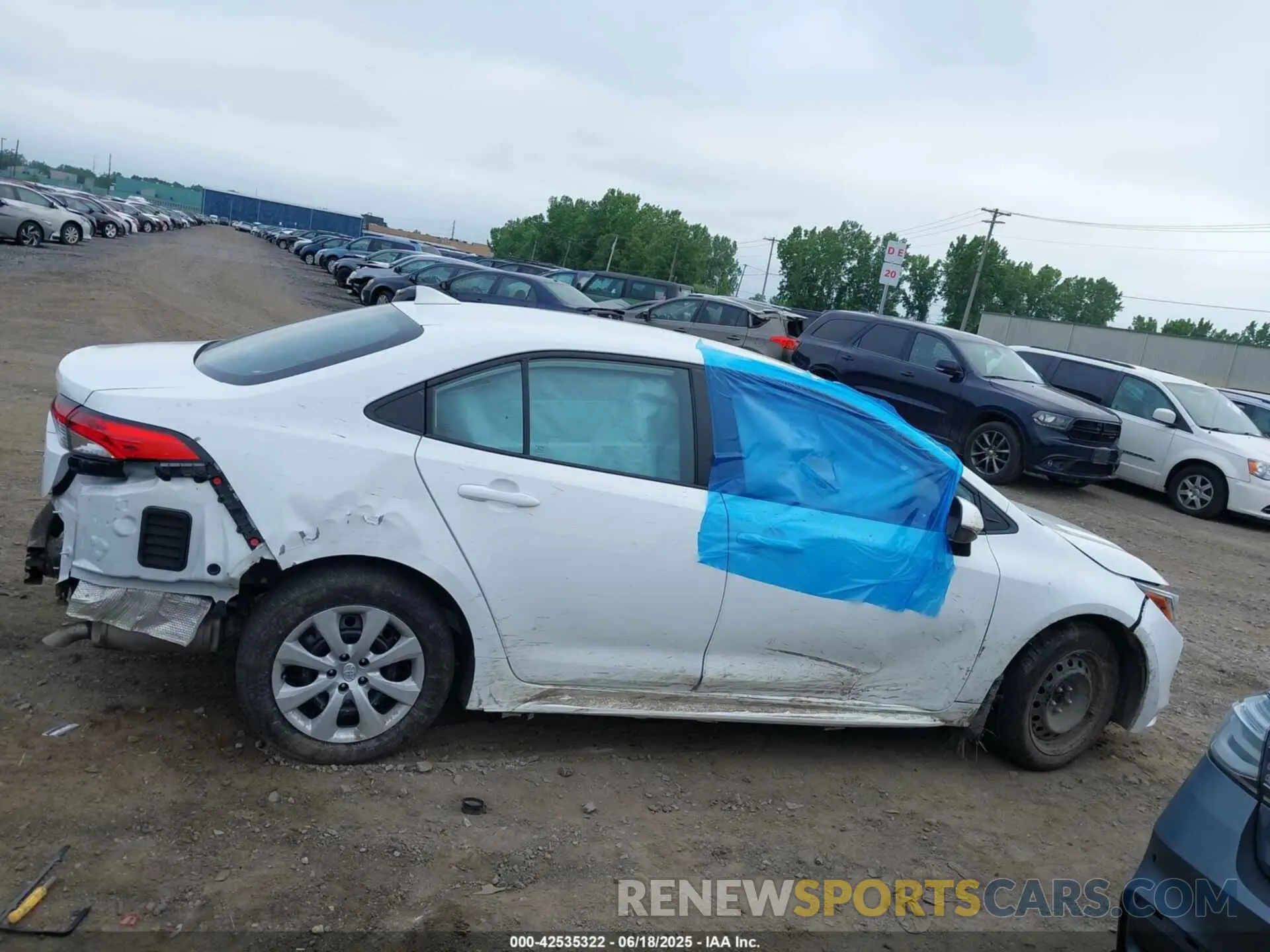 12 Photograph of a damaged car 5YFB4MDE2RP111372 TOYOTA COROLLA 2024