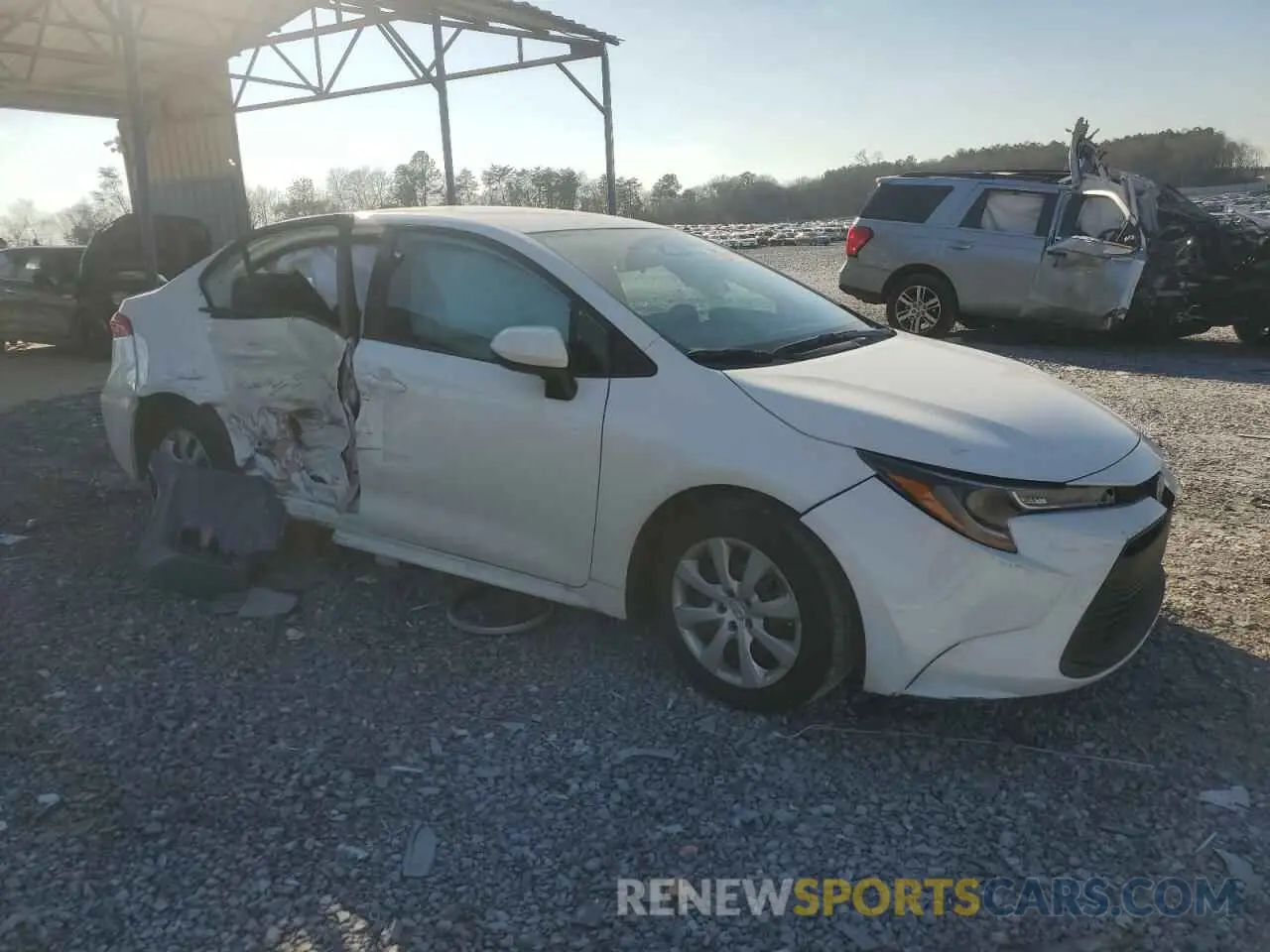4 Photograph of a damaged car 5YFB4MDE2RP163181 TOYOTA COROLLA 2024