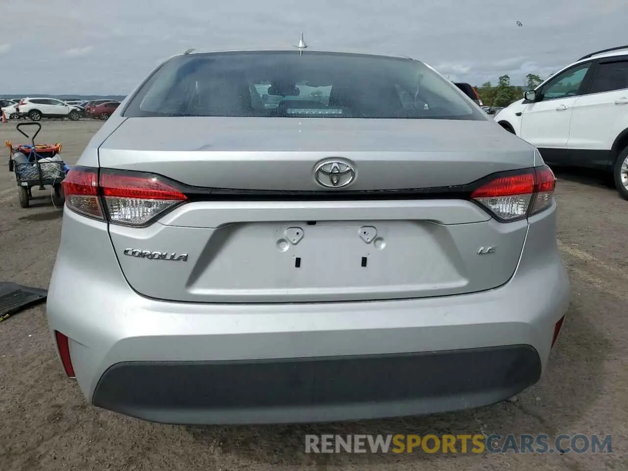 6 Photograph of a damaged car 5YFB4MDE2RP165318 TOYOTA COROLLA 2024