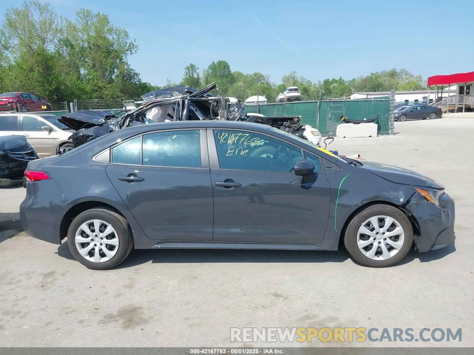 14 Photograph of a damaged car 5YFB4MDE2RP205395 TOYOTA COROLLA 2024