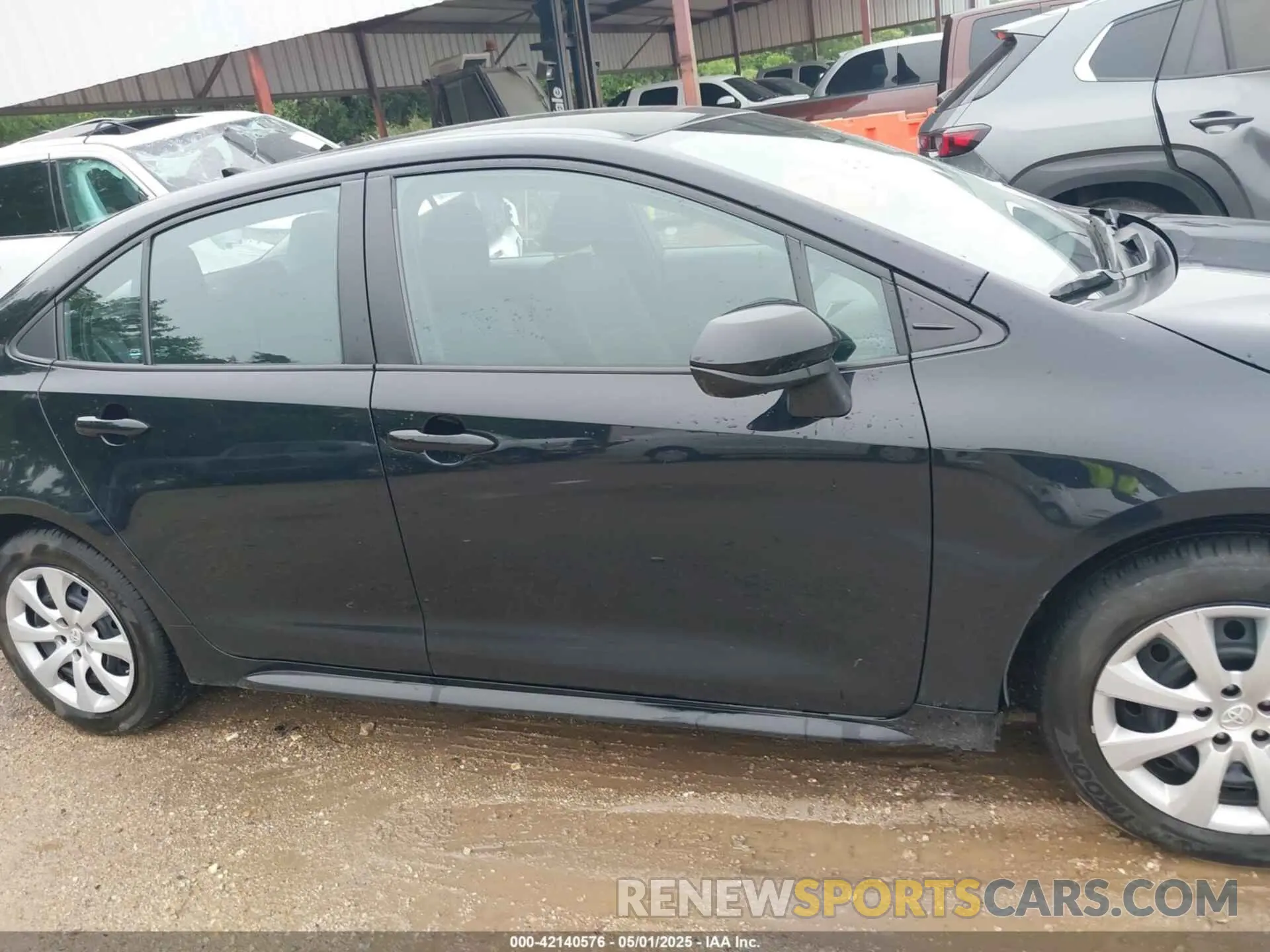 13 Photograph of a damaged car 5YFB4MDE3RP080374 TOYOTA COROLLA 2024