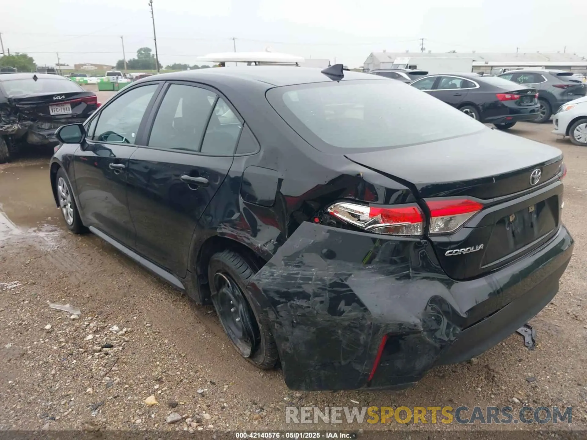 3 Photograph of a damaged car 5YFB4MDE3RP080374 TOYOTA COROLLA 2024