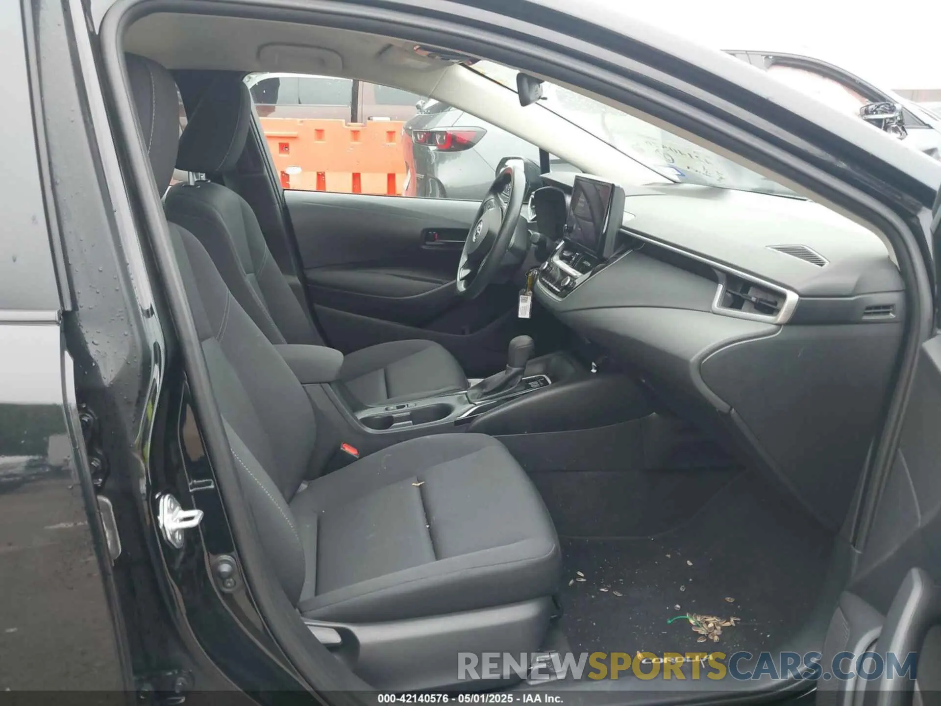 5 Photograph of a damaged car 5YFB4MDE3RP080374 TOYOTA COROLLA 2024