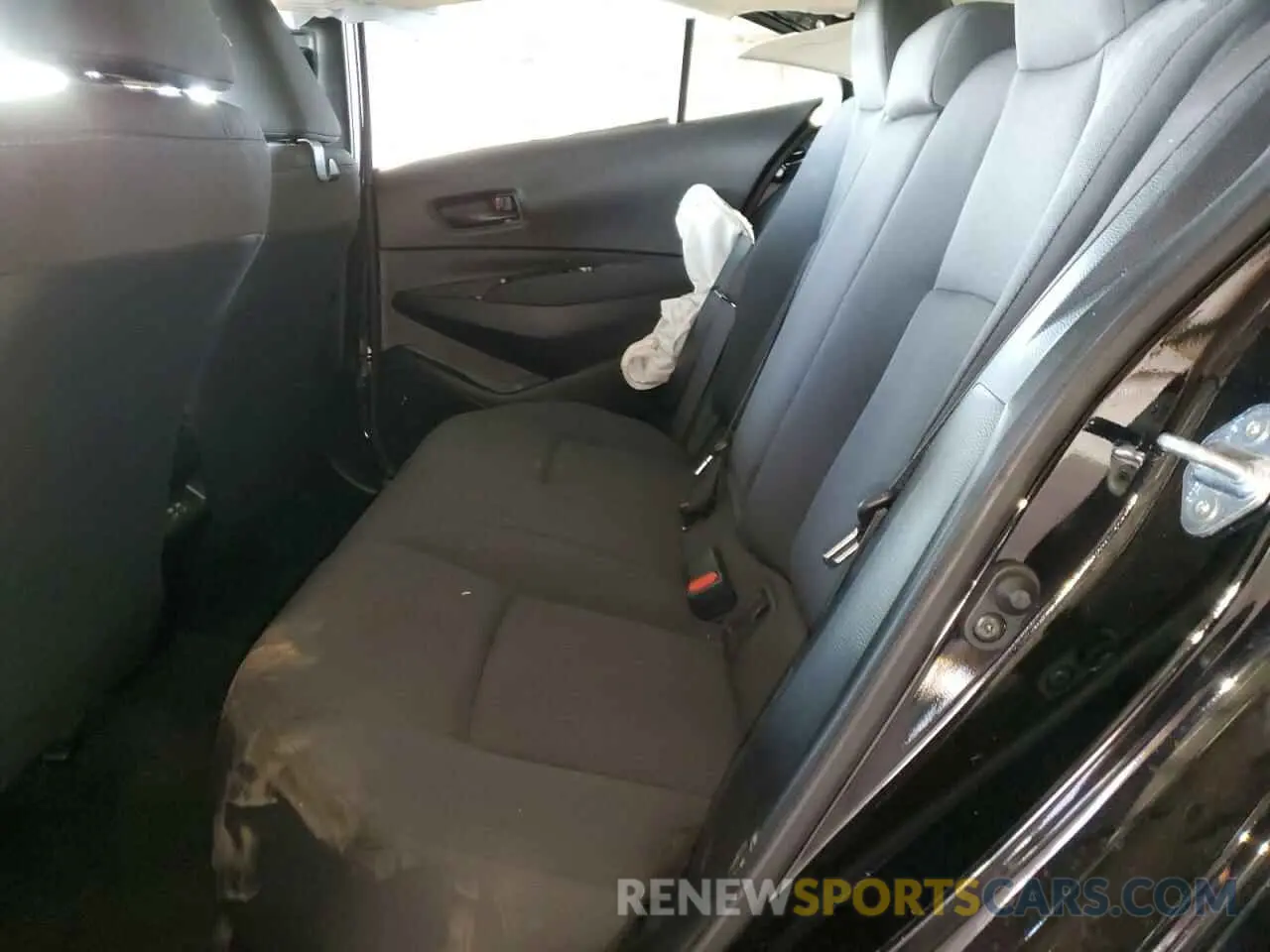 10 Photograph of a damaged car 5YFB4MDE3RP084733 TOYOTA COROLLA 2024