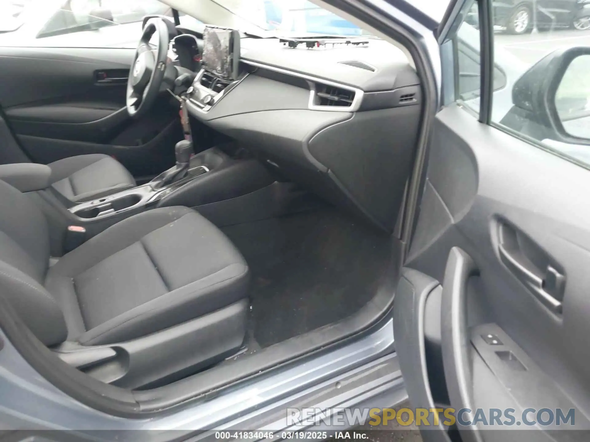 5 Photograph of a damaged car 5YFB4MDE3RP124485 TOYOTA COROLLA 2024