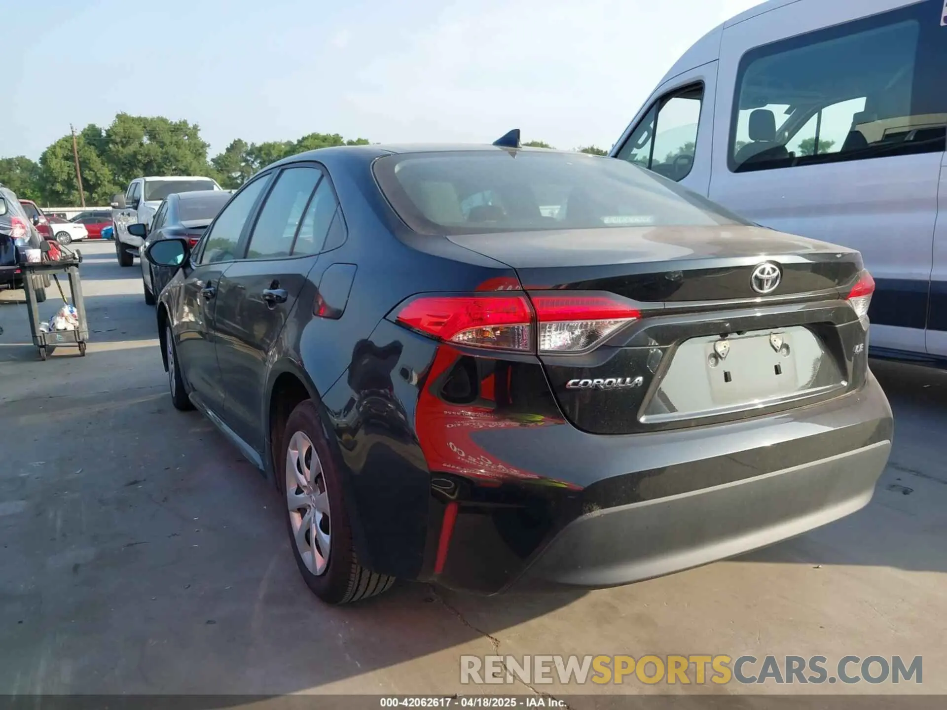 3 Photograph of a damaged car 5YFB4MDE3RP148186 TOYOTA COROLLA 2024