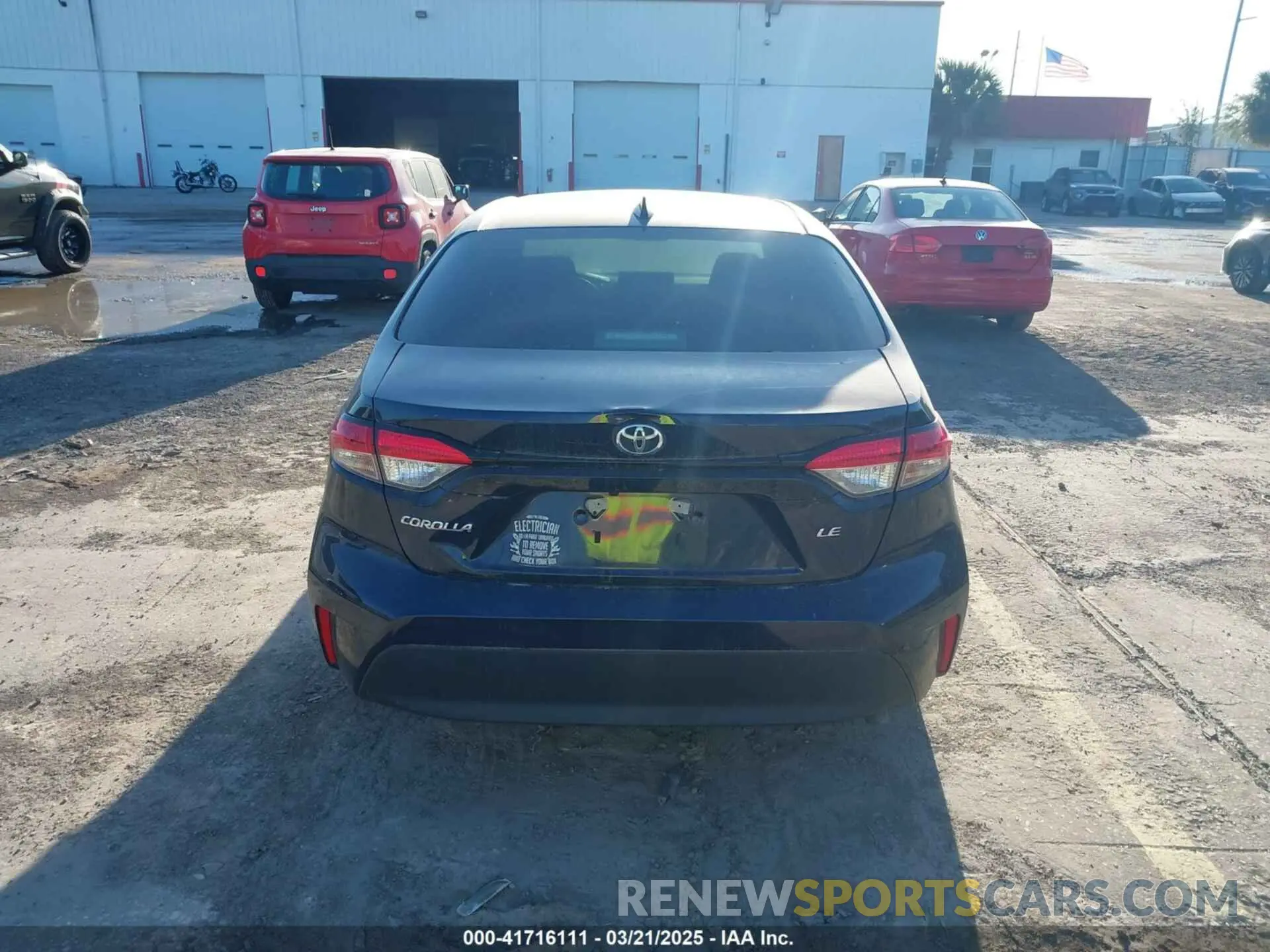 16 Photograph of a damaged car 5YFB4MDE4RP102687 TOYOTA COROLLA 2024