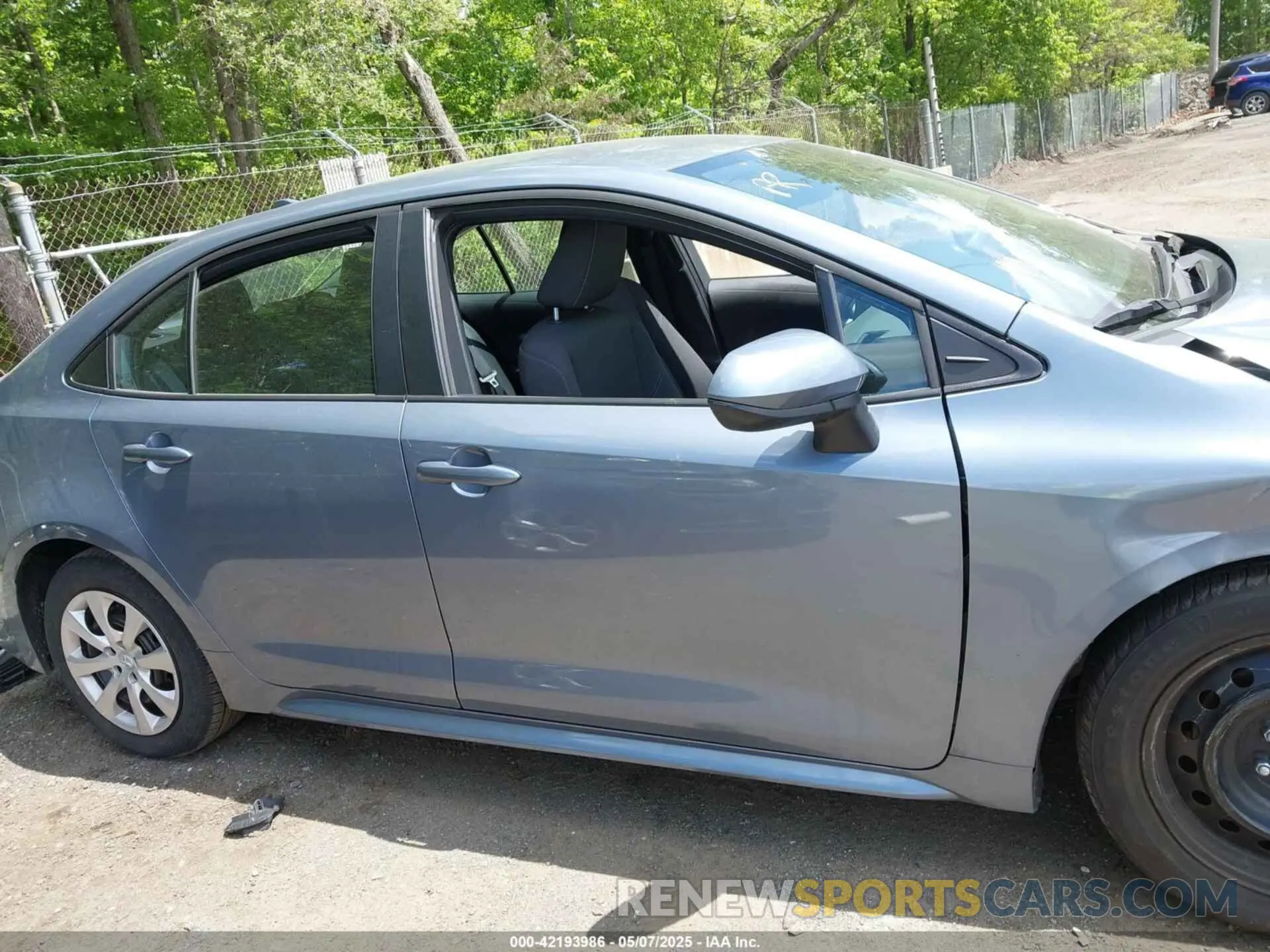13 Photograph of a damaged car 5YFB4MDE4RP108537 TOYOTA COROLLA 2024