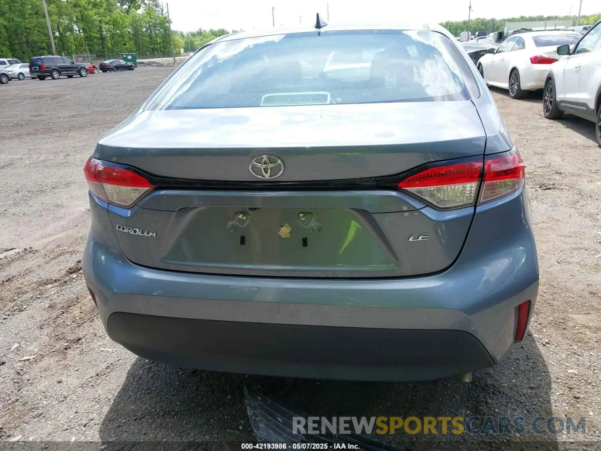 16 Photograph of a damaged car 5YFB4MDE4RP108537 TOYOTA COROLLA 2024
