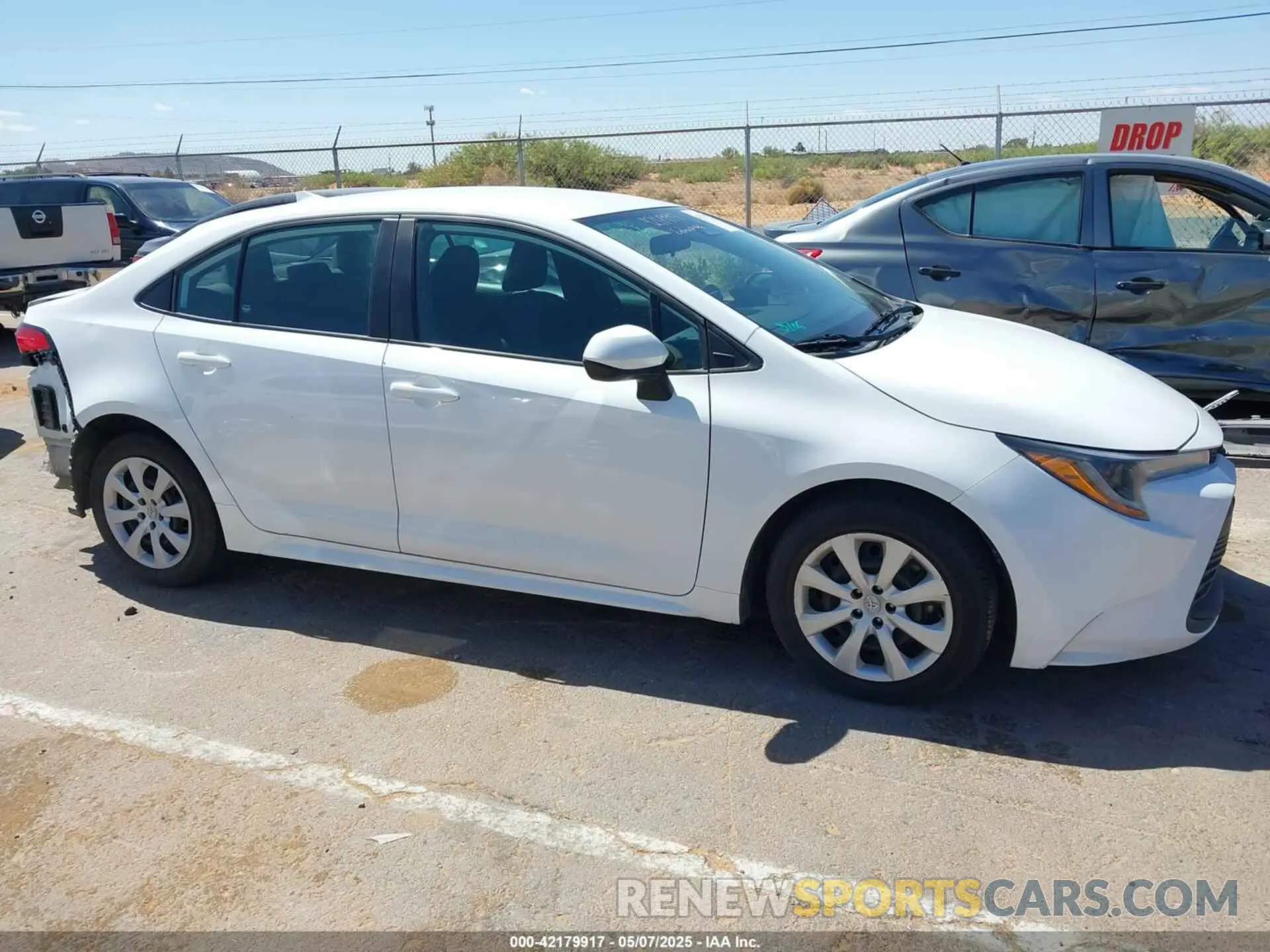 14 Photograph of a damaged car 5YFB4MDE4RP108747 TOYOTA COROLLA 2024