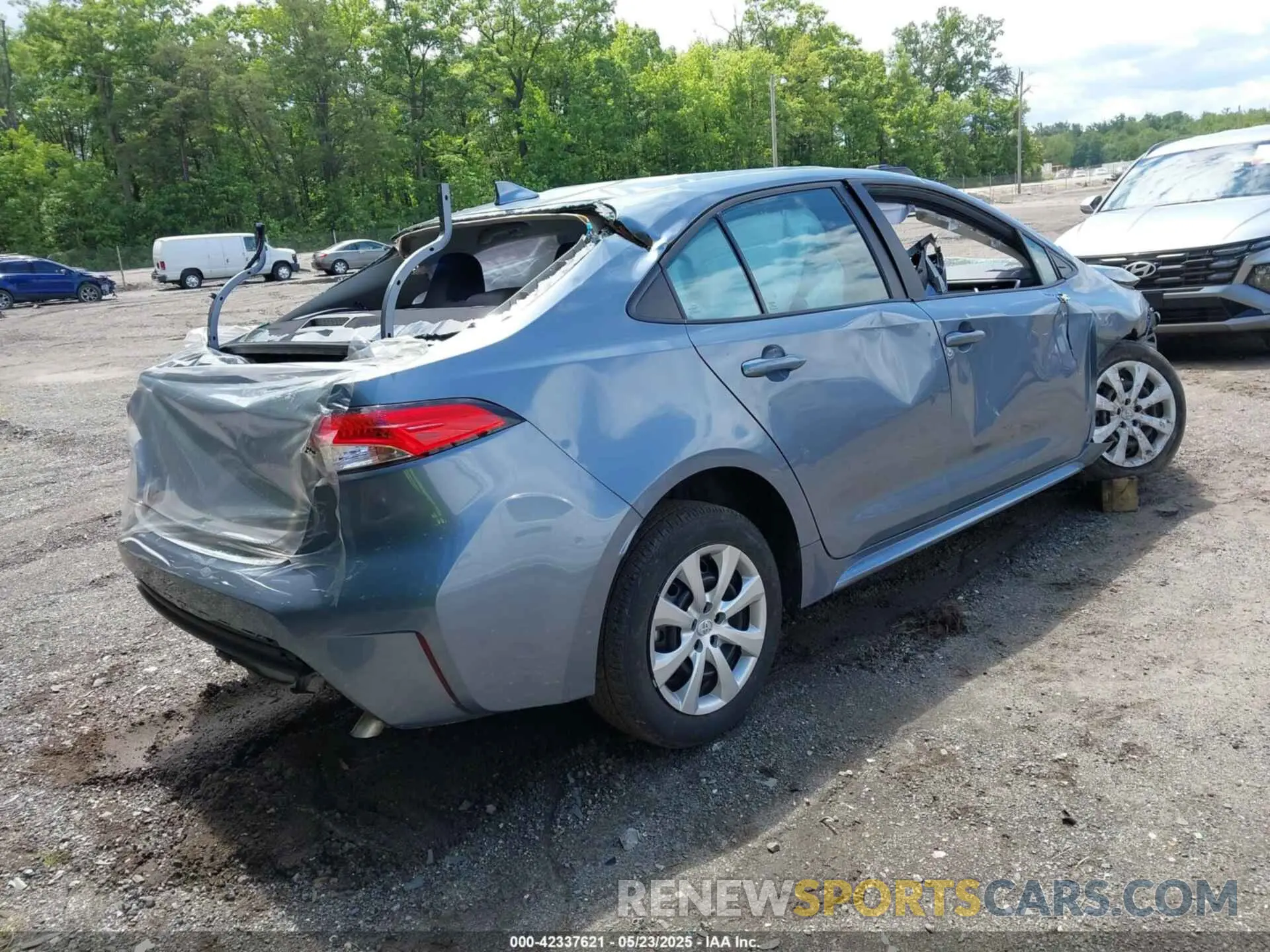 4 Photograph of a damaged car 5YFB4MDE4RP109137 TOYOTA COROLLA 2024