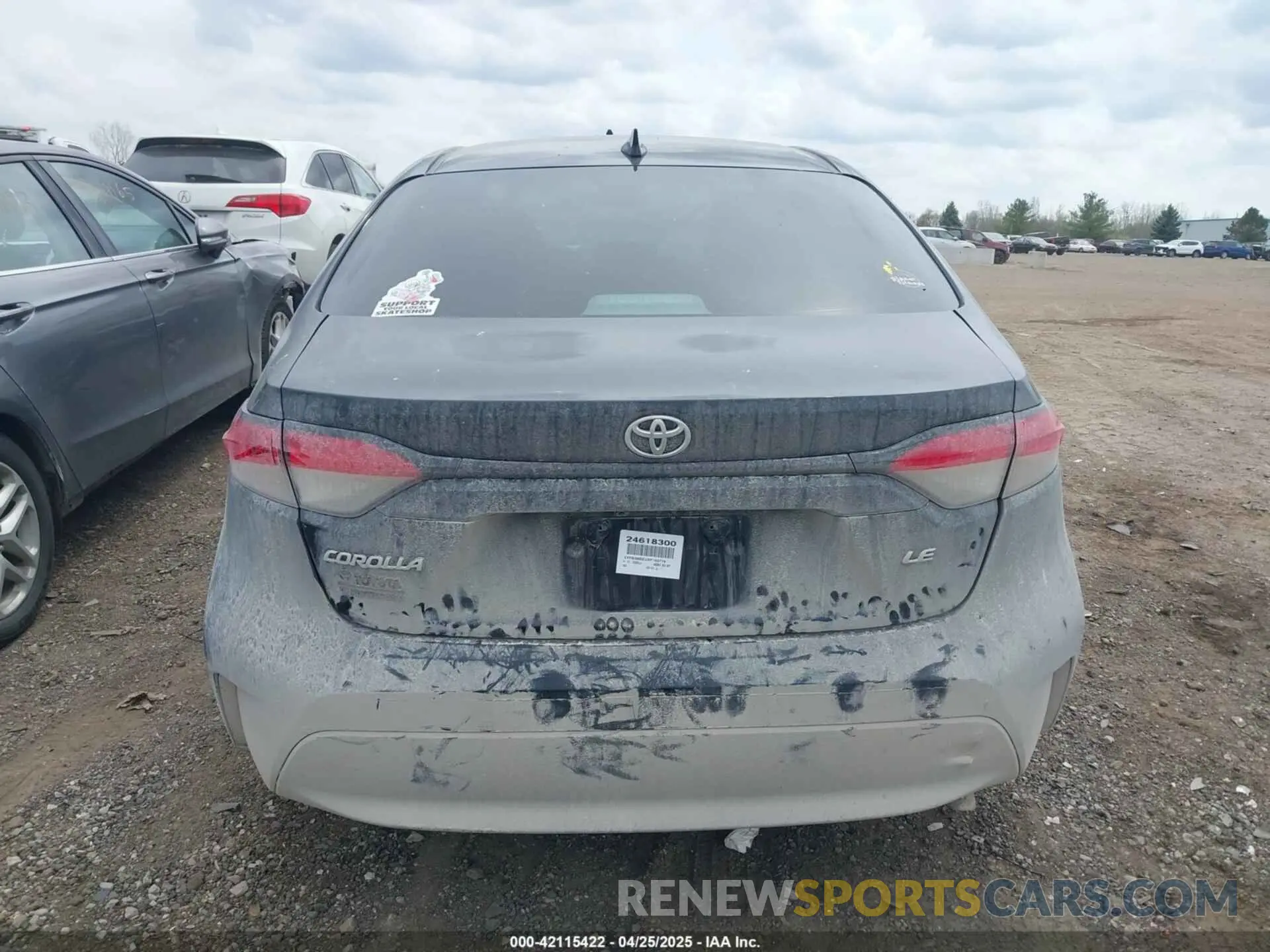 16 Photograph of a damaged car 5YFB4MDE4RP163778 TOYOTA COROLLA 2024