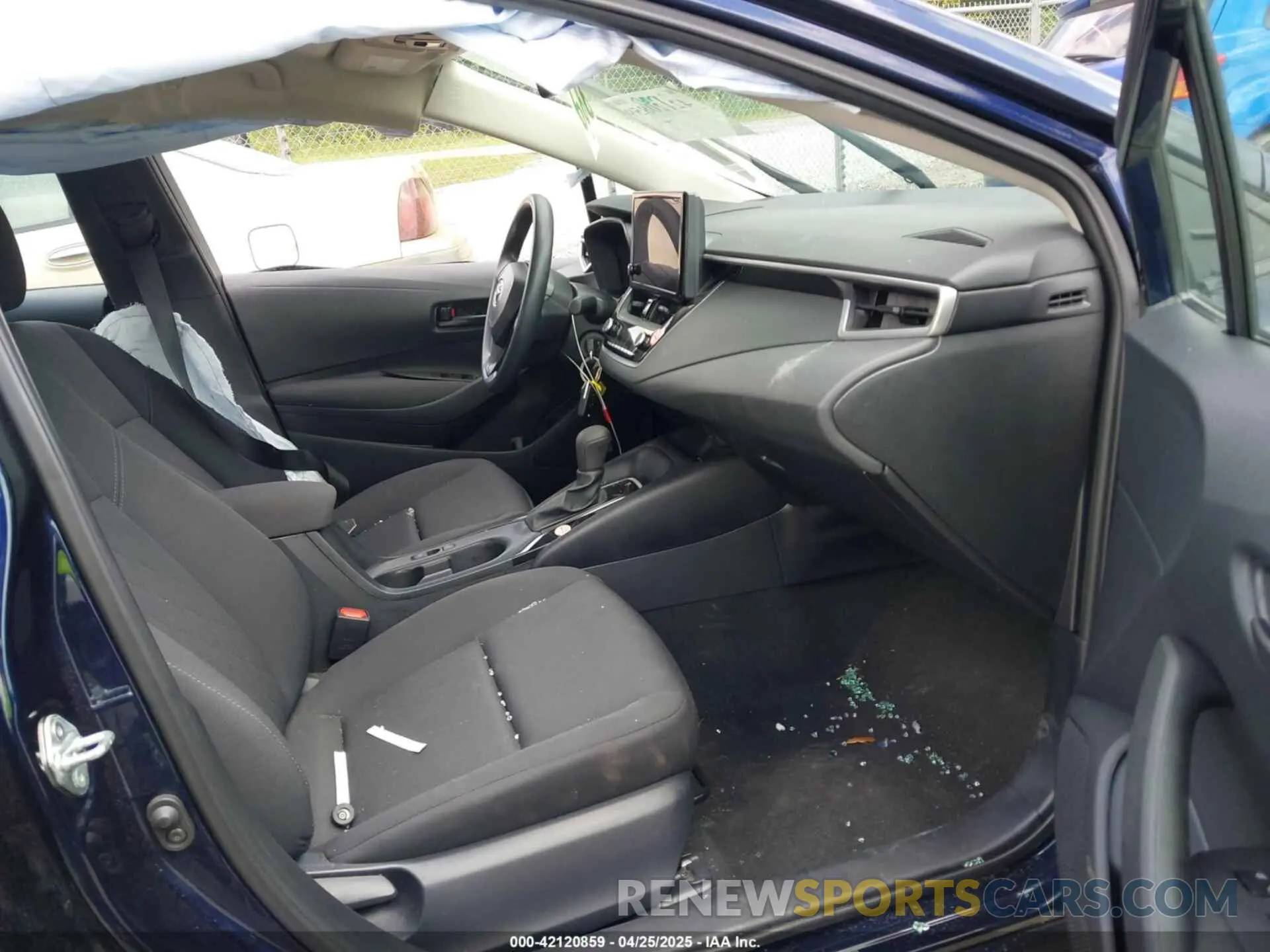 5 Photograph of a damaged car 5YFB4MDE4RP174828 TOYOTA COROLLA 2024