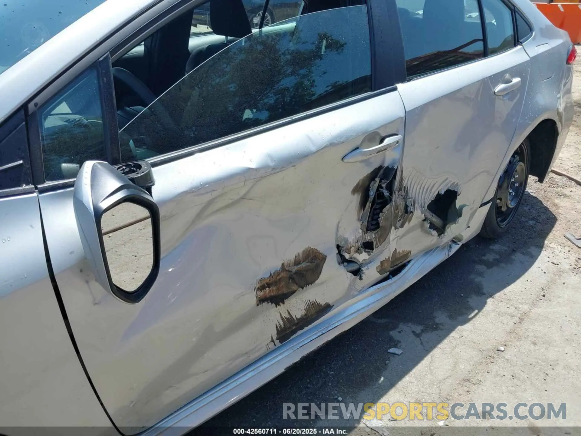 6 Photograph of a damaged car 5YFB4MDE4RP210291 TOYOTA COROLLA 2024