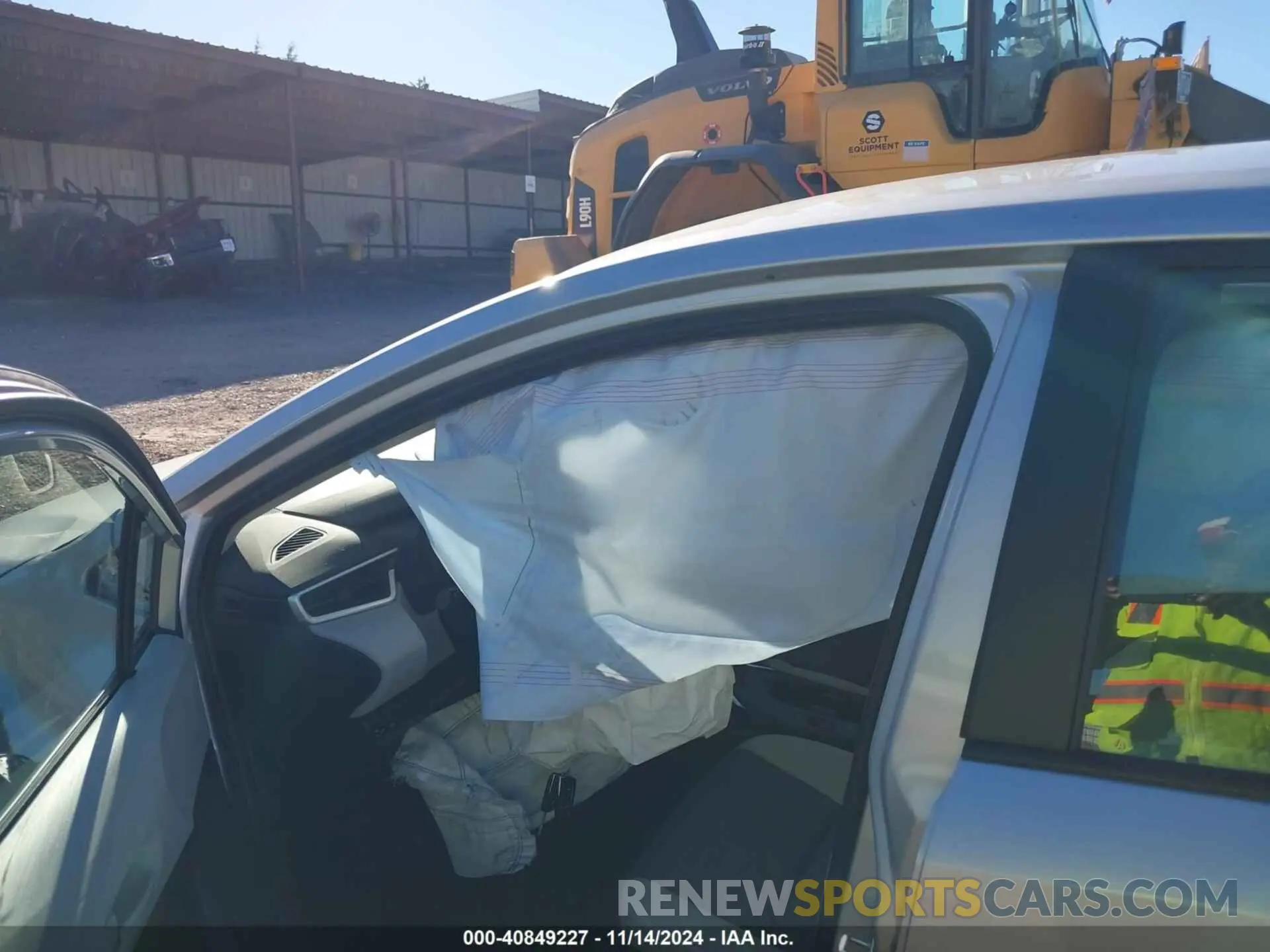 18 Photograph of a damaged car 5YFB4MDE4RP227351 TOYOTA COROLLA 2024