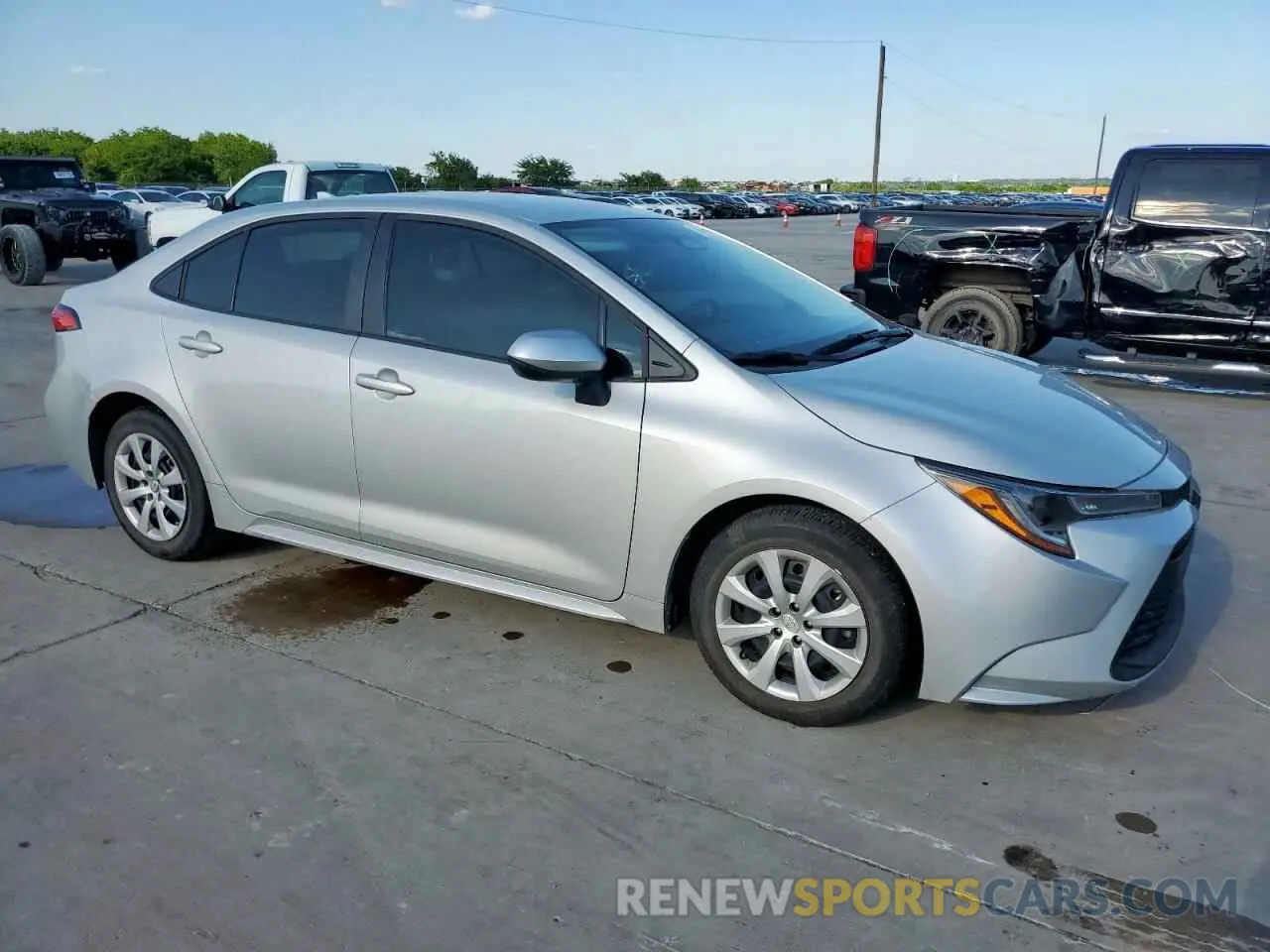 4 Photograph of a damaged car 5YFB4MDE5RP080909 TOYOTA COROLLA 2024
