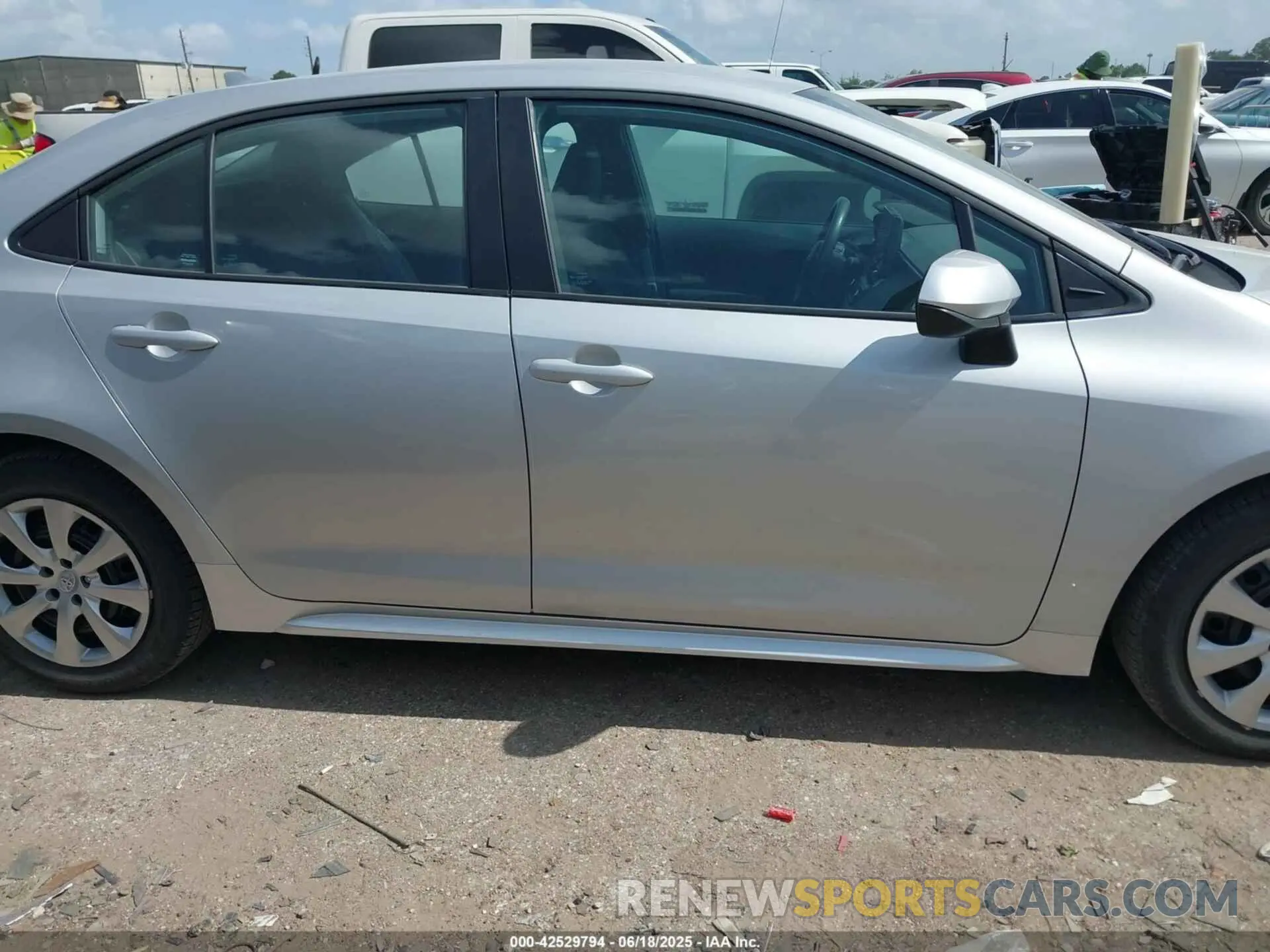 13 Photograph of a damaged car 5YFB4MDE5RP086287 TOYOTA COROLLA 2024