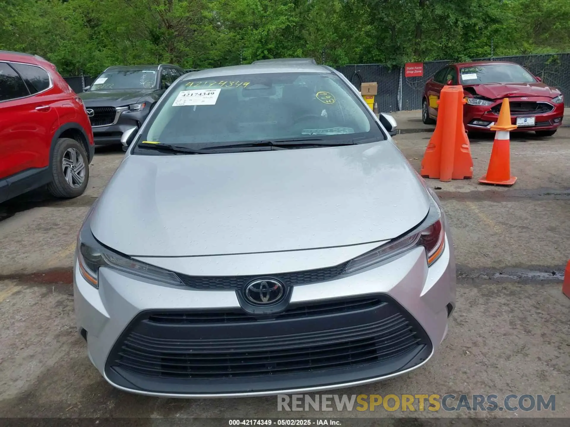 12 Photograph of a damaged car 5YFB4MDE5RP110281 TOYOTA COROLLA 2024