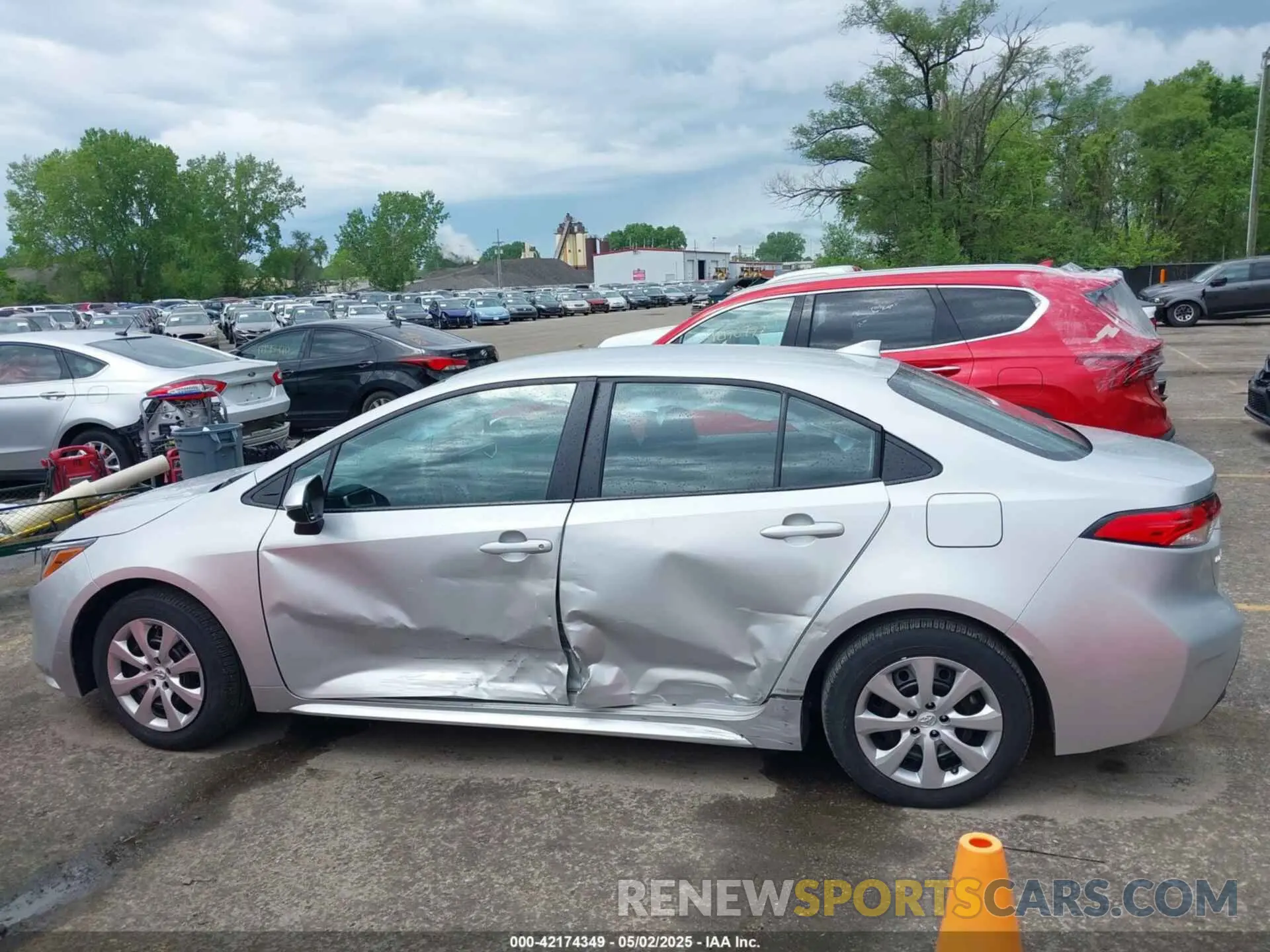 14 Photograph of a damaged car 5YFB4MDE5RP110281 TOYOTA COROLLA 2024
