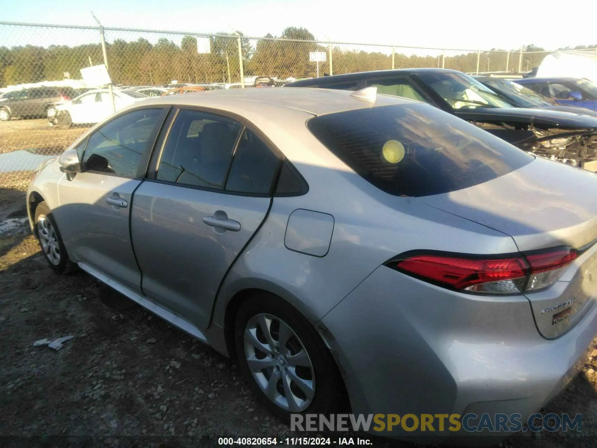 15 Photograph of a damaged car 5YFB4MDE5RP187992 TOYOTA COROLLA 2024