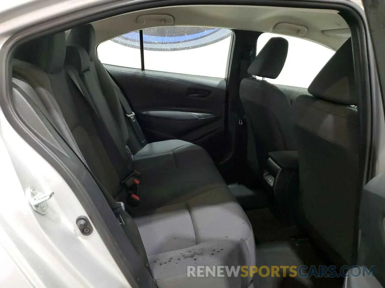 10 Photograph of a damaged car 5YFB4MDE5RP189886 TOYOTA COROLLA 2024