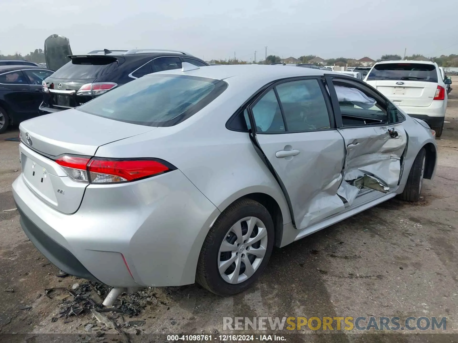 4 Photograph of a damaged car 5YFB4MDE6RP116235 TOYOTA COROLLA 2024