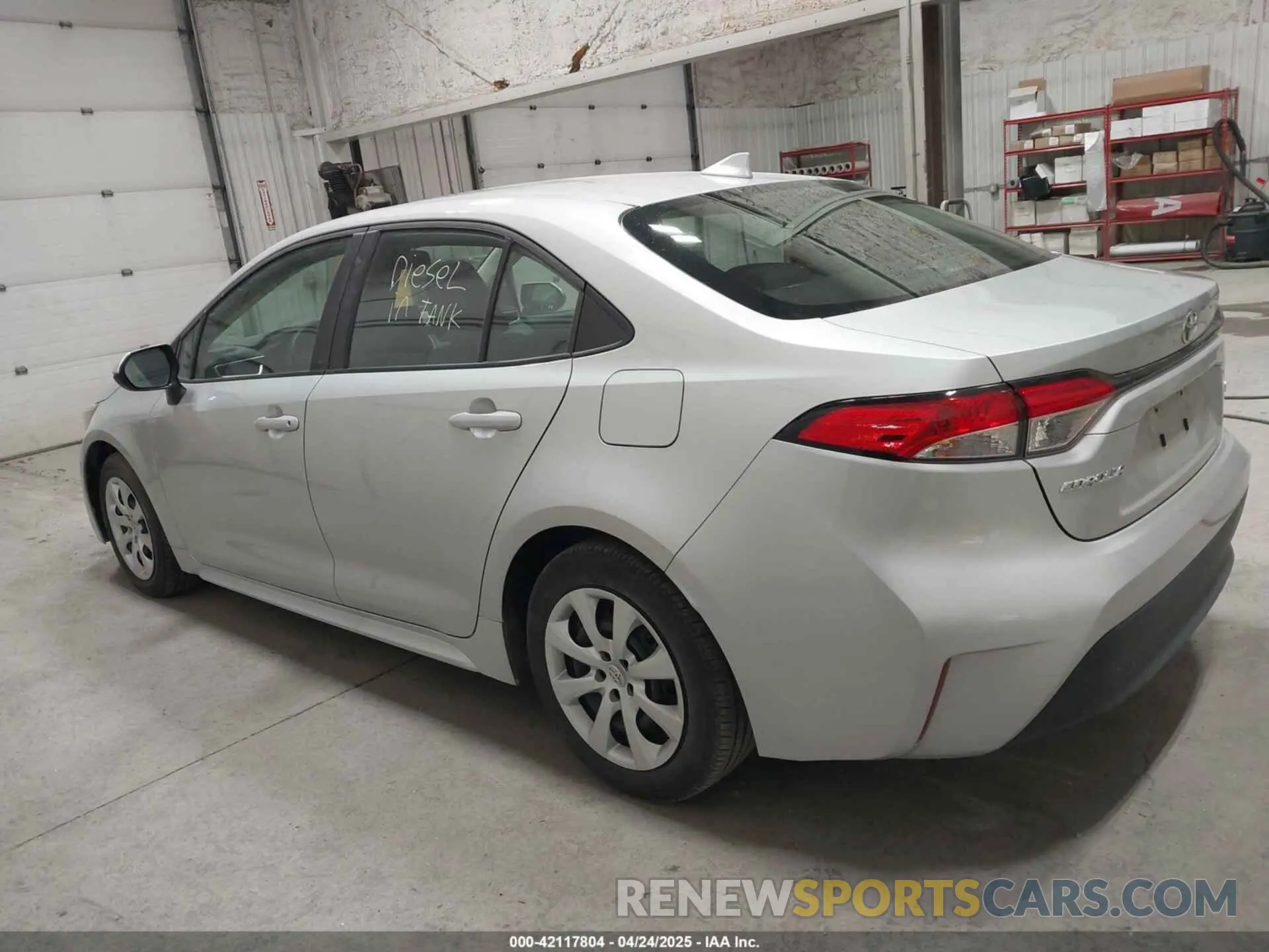 15 Photograph of a damaged car 5YFB4MDE6RP162700 TOYOTA COROLLA 2024
