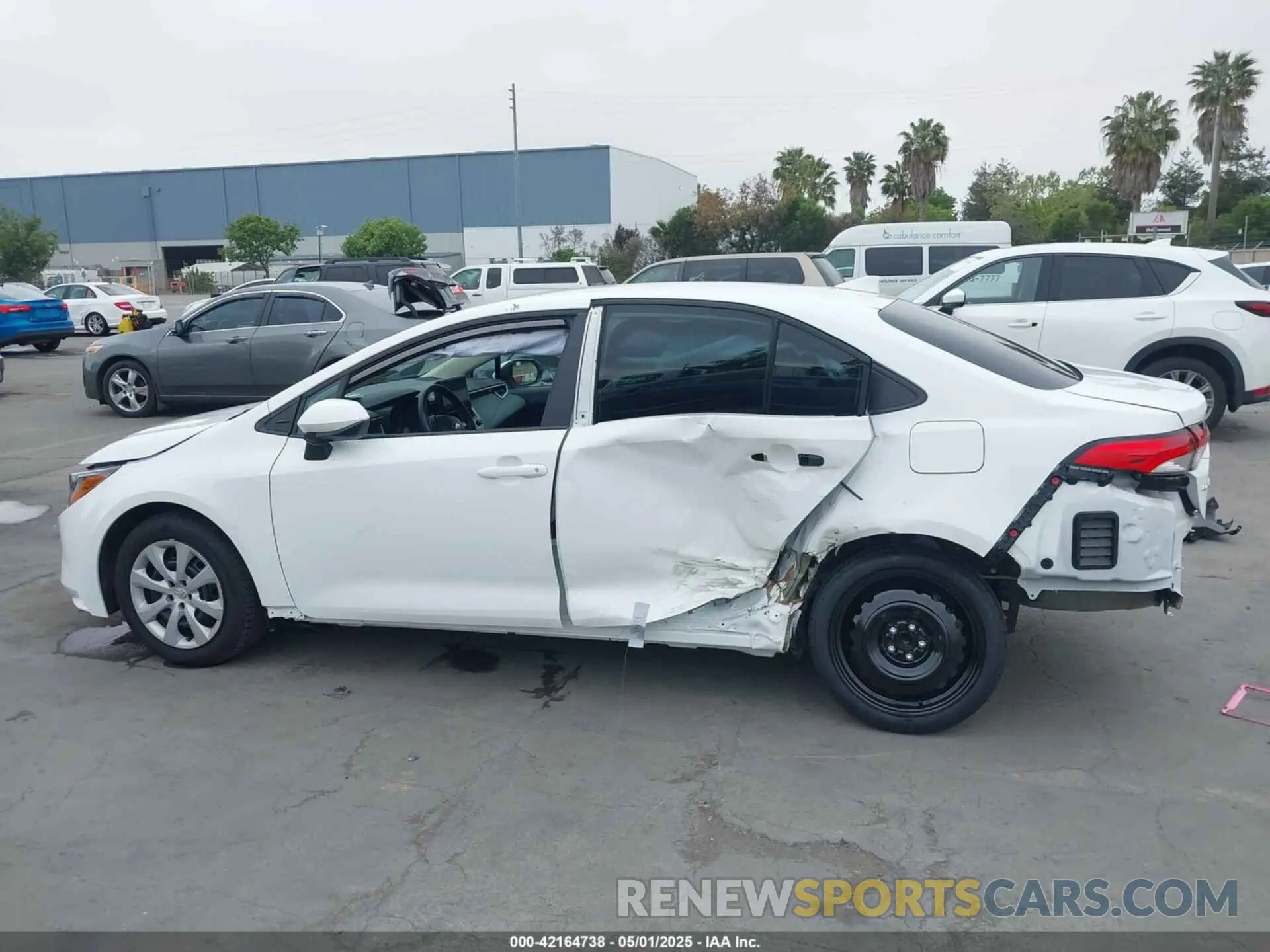 15 Photograph of a damaged car 5YFB4MDE6RP183952 TOYOTA COROLLA 2024
