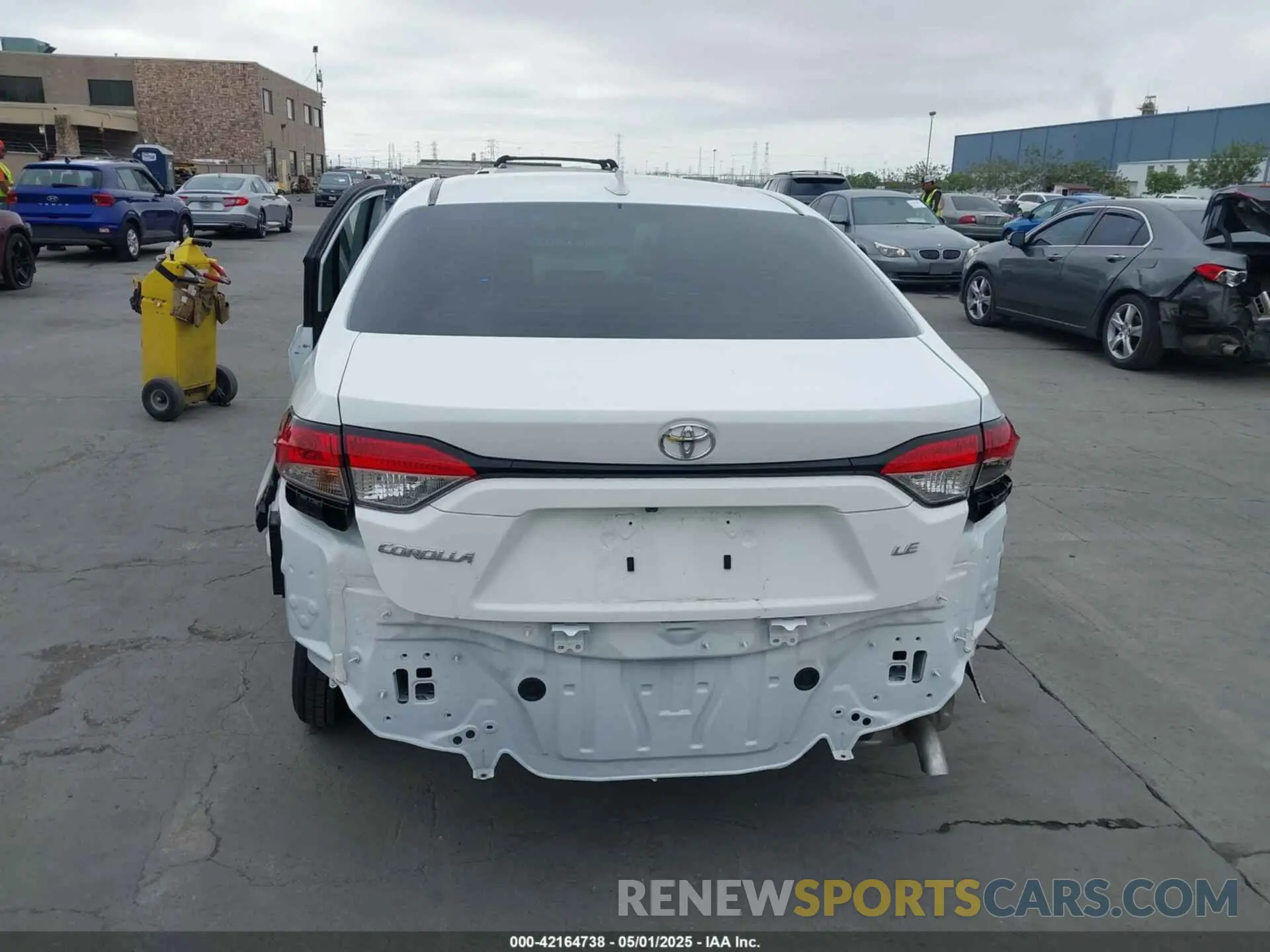 6 Photograph of a damaged car 5YFB4MDE6RP183952 TOYOTA COROLLA 2024