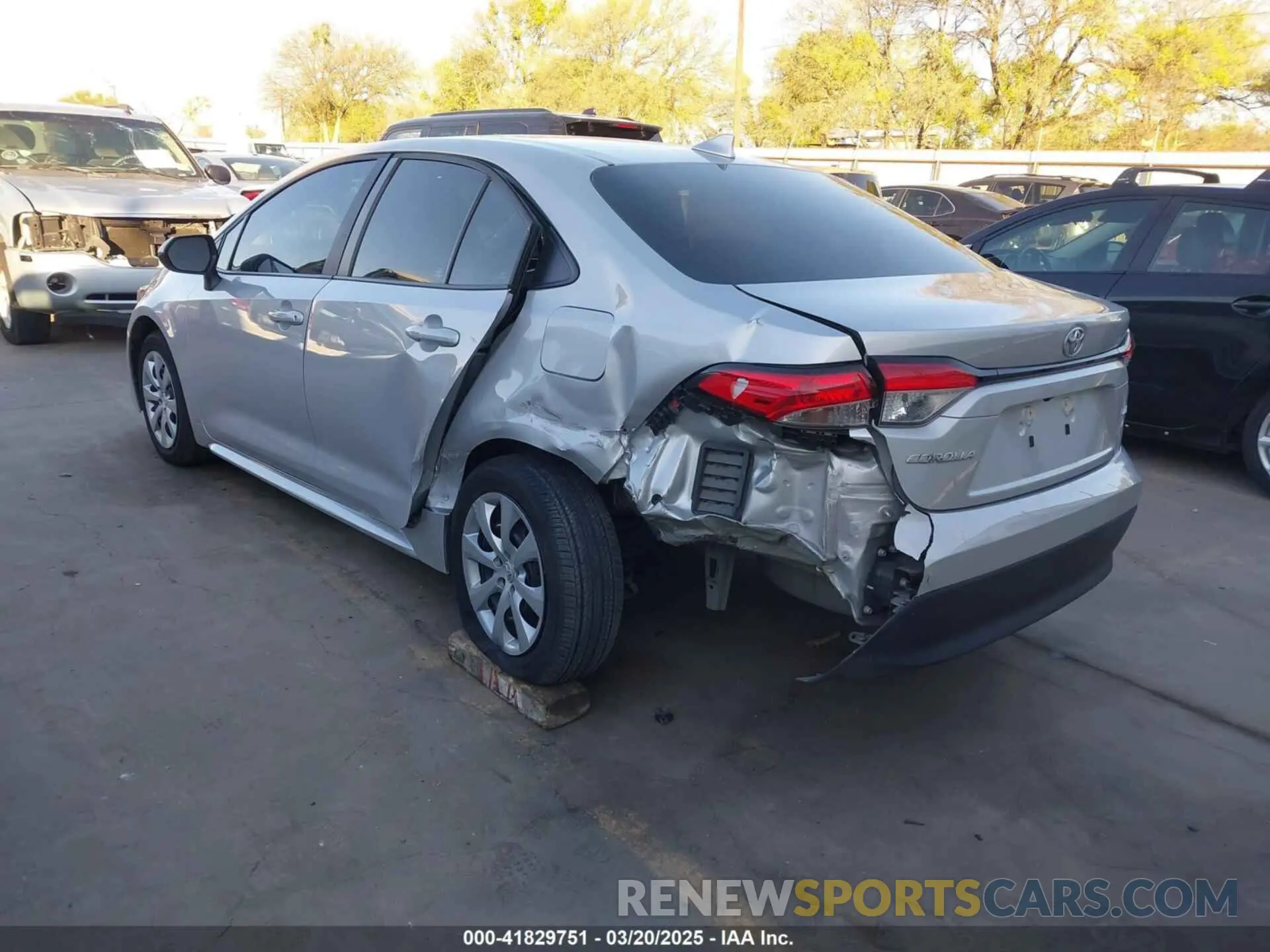 3 Photograph of a damaged car 5YFB4MDE7RP096805 TOYOTA COROLLA 2024