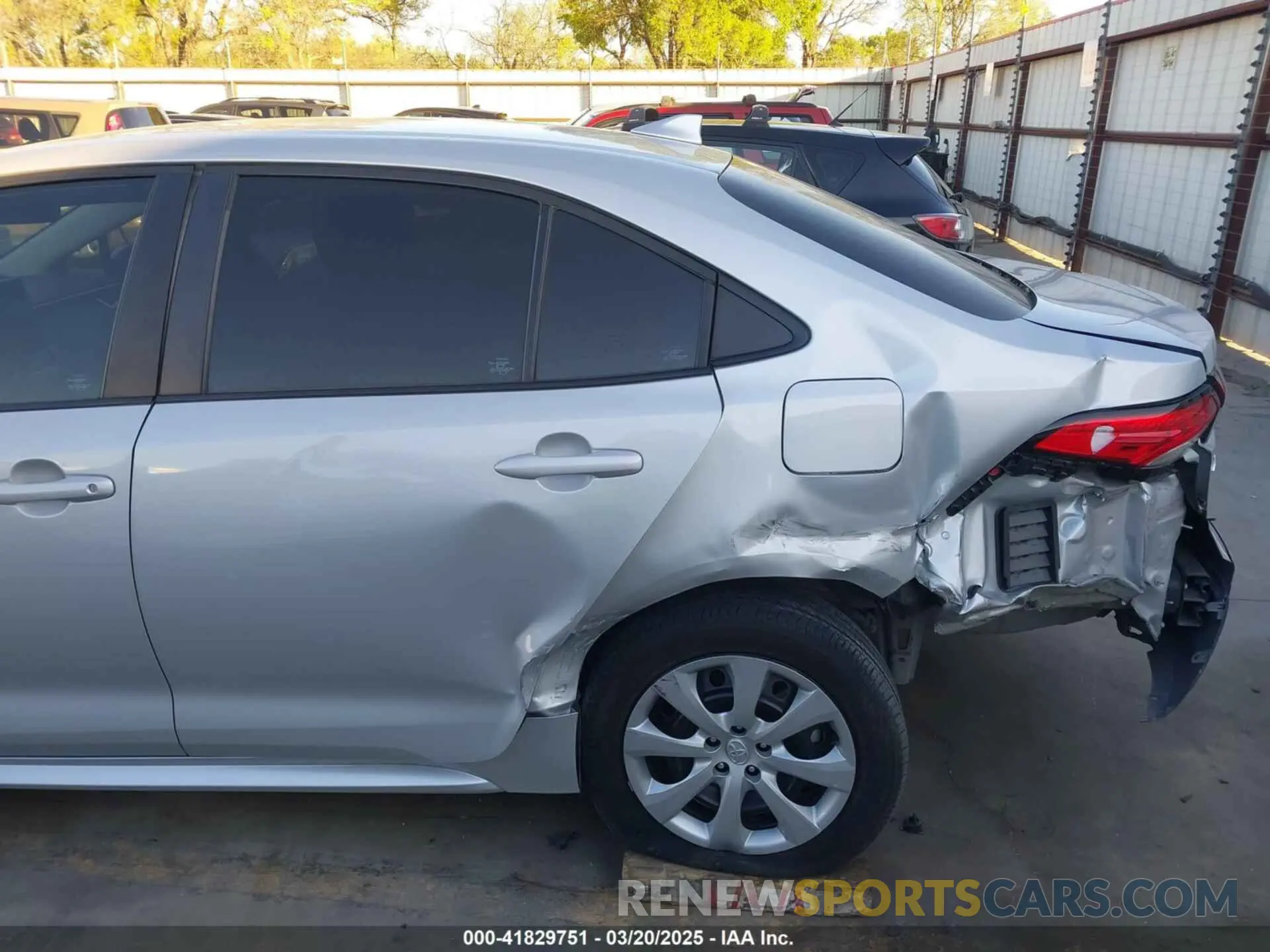 6 Photograph of a damaged car 5YFB4MDE7RP096805 TOYOTA COROLLA 2024
