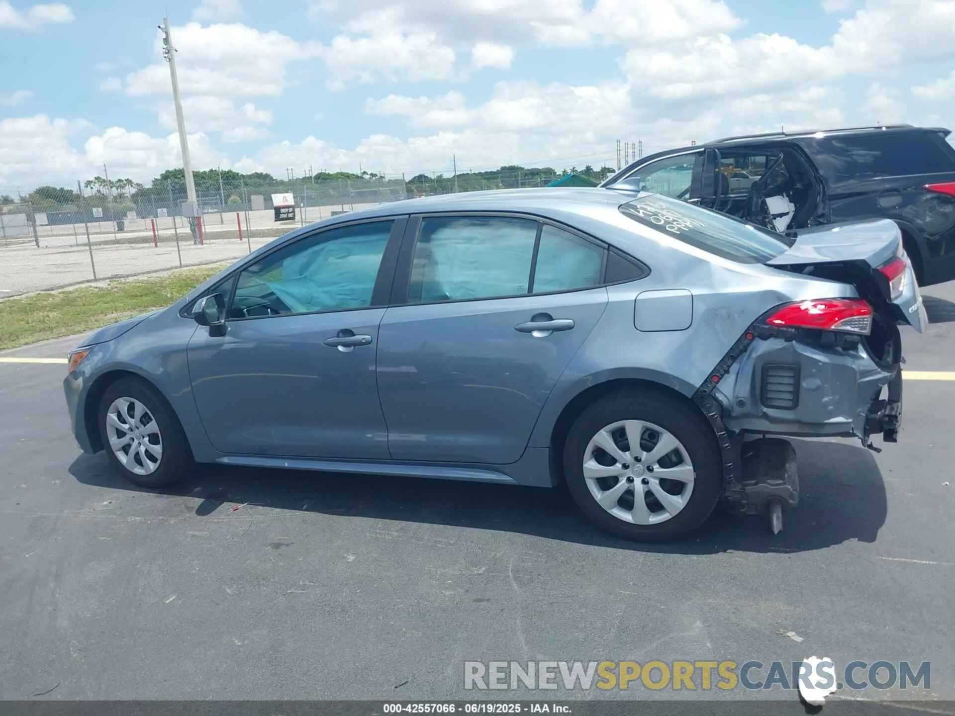 14 Photograph of a damaged car 5YFB4MDE7RP164276 TOYOTA COROLLA 2024