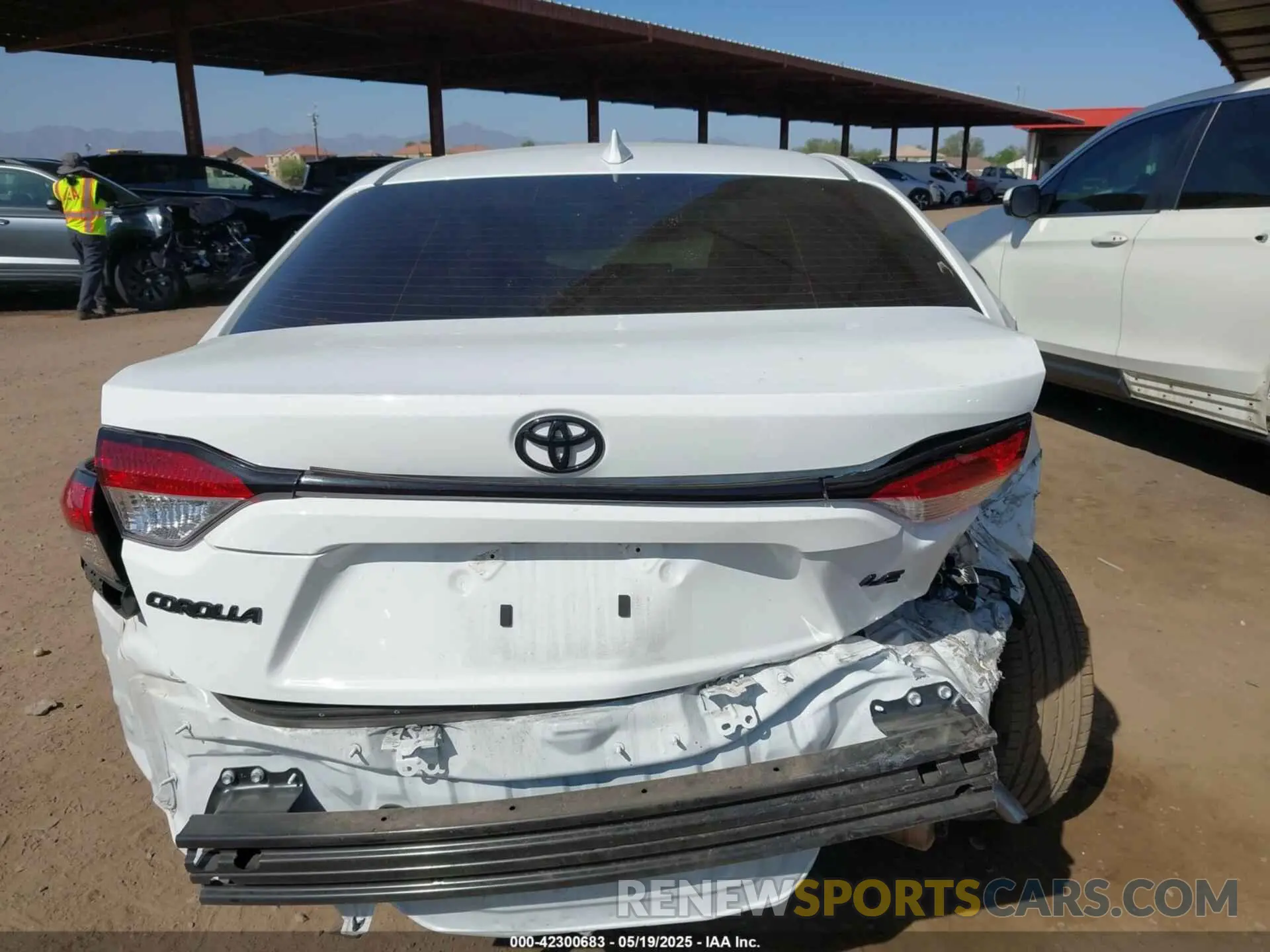 17 Photograph of a damaged car 5YFB4MDE7RP184995 TOYOTA COROLLA 2024