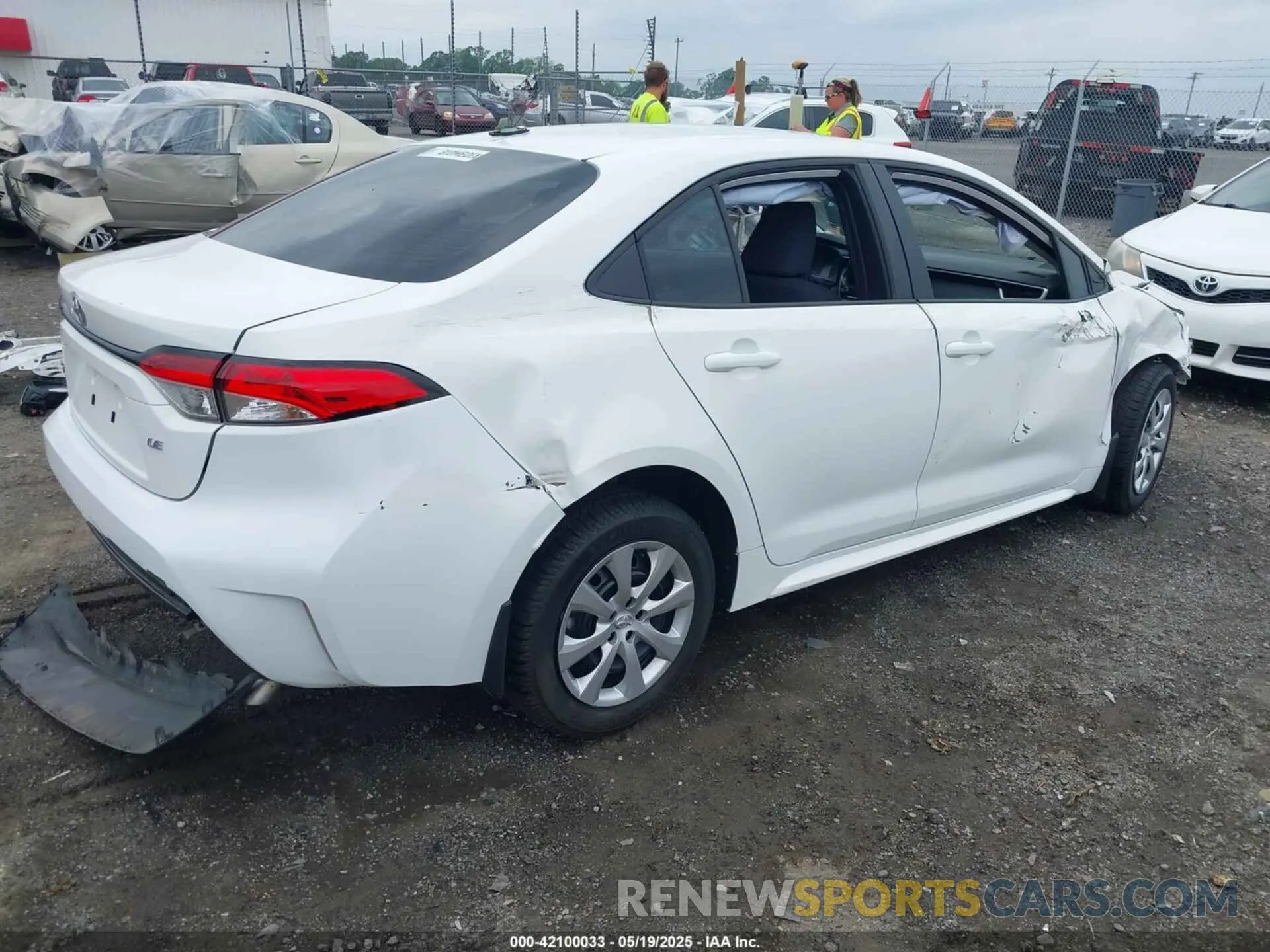 4 Photograph of a damaged car 5YFB4MDE7RP222337 TOYOTA COROLLA 2024