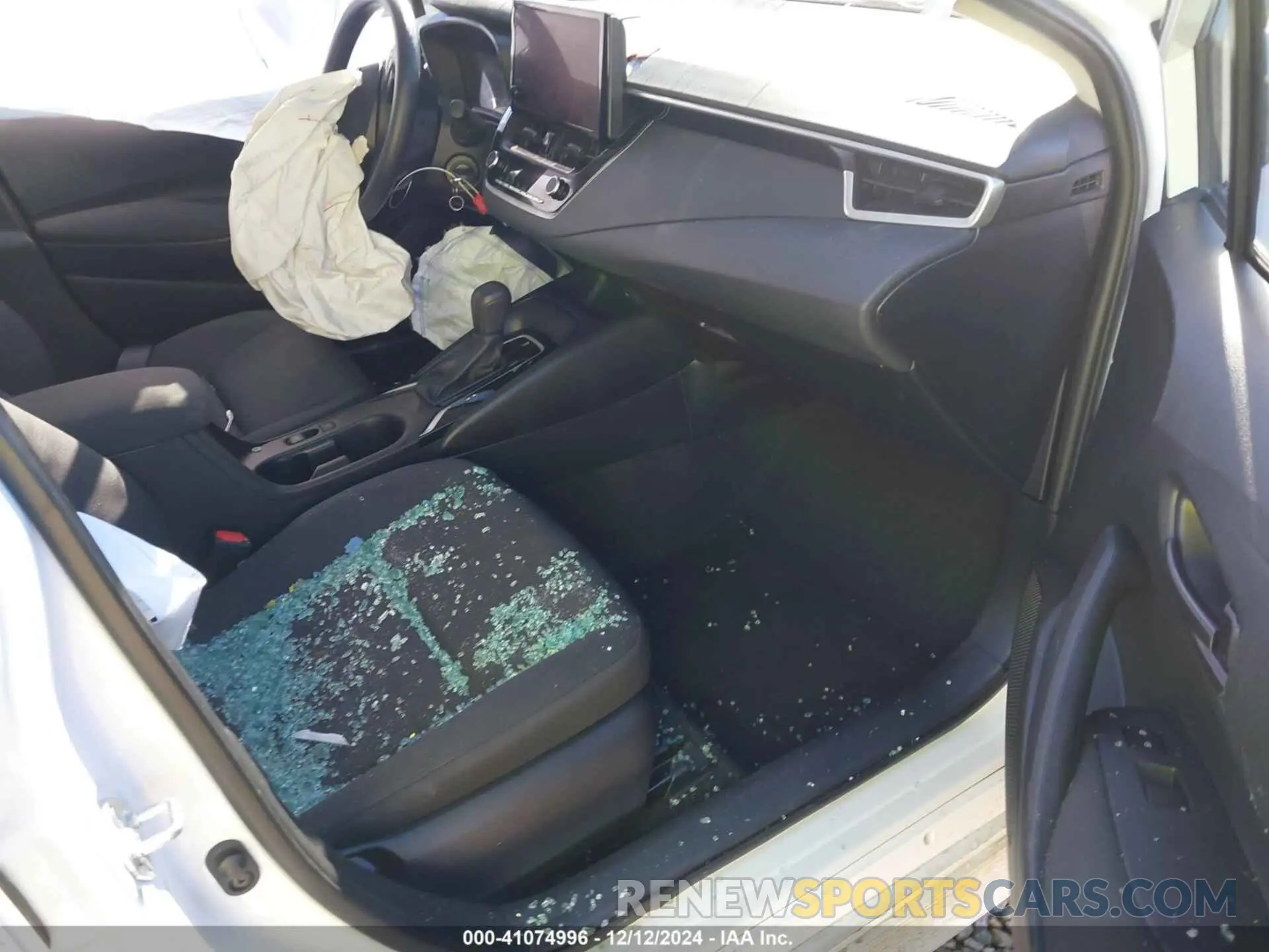 5 Photograph of a damaged car 5YFB4MDE8RP084419 TOYOTA COROLLA 2024