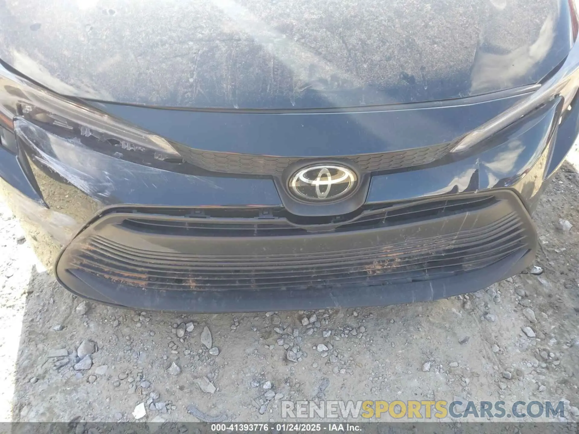 17 Photograph of a damaged car 5YFB4MDE8RP117533 TOYOTA COROLLA 2024