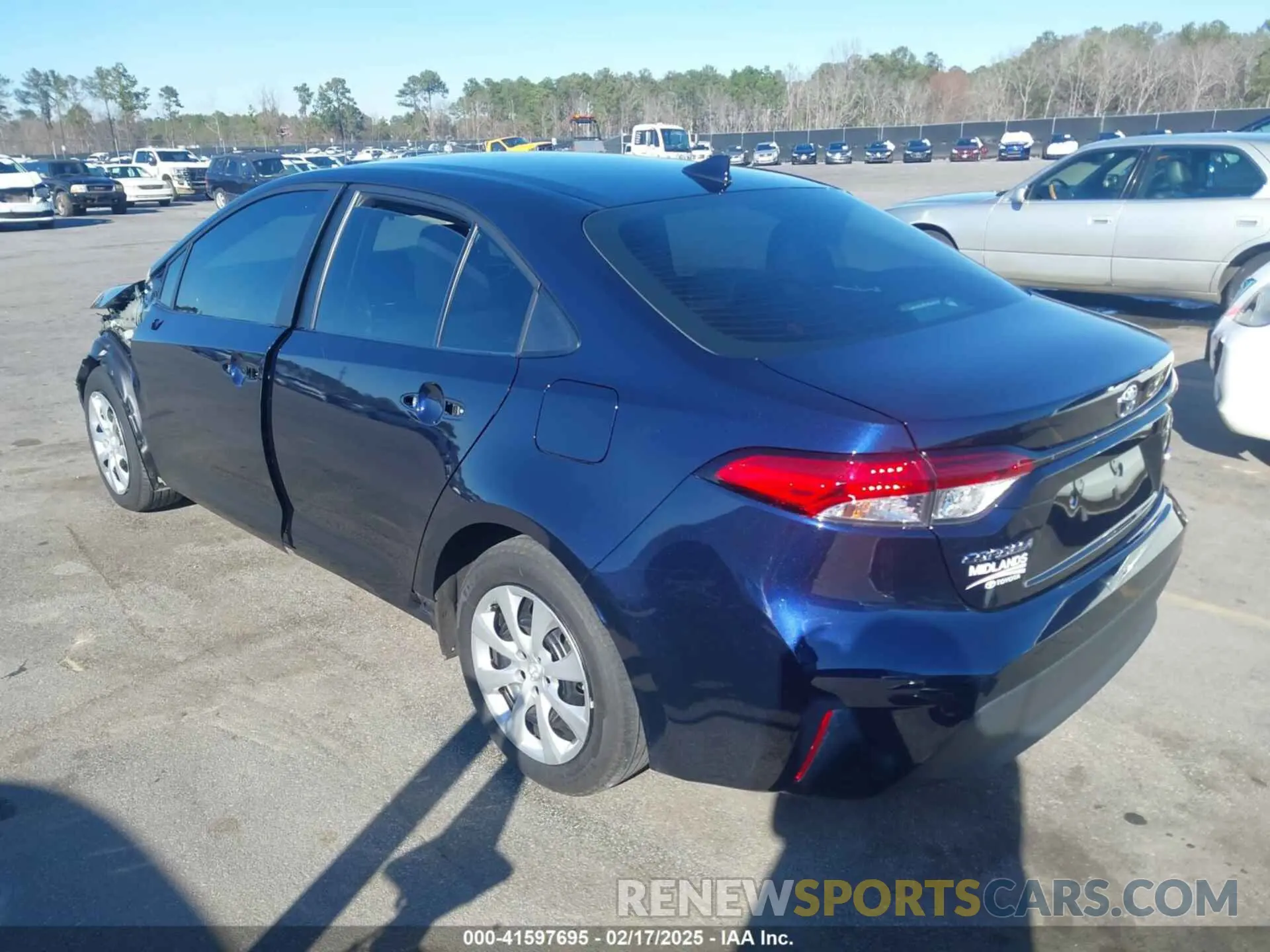 3 Фотография поврежденного автомобиля 5YFB4MDE8RP136583 TOYOTA COROLLA 2024