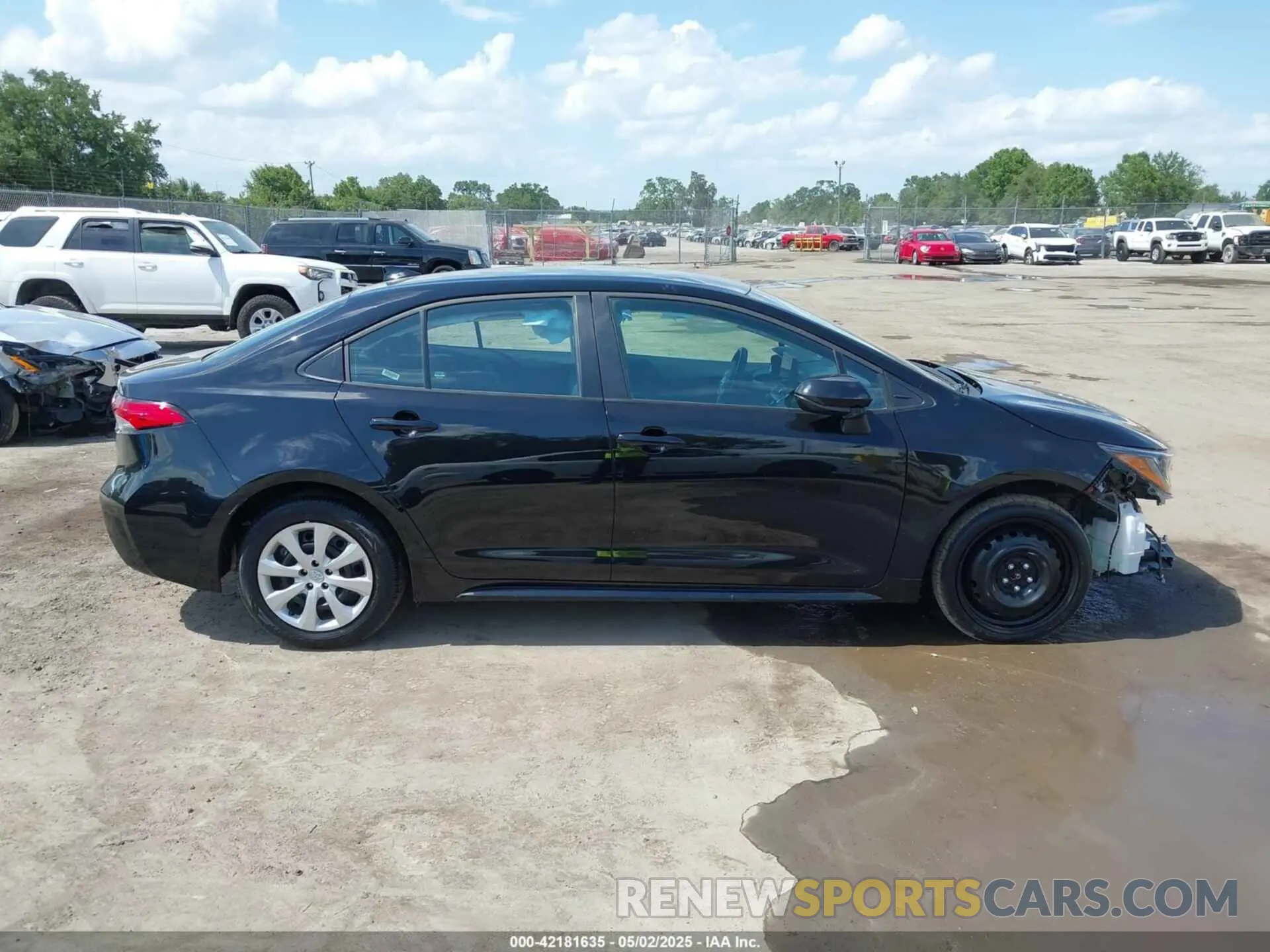 12 Photograph of a damaged car 5YFB4MDE8RP174606 TOYOTA COROLLA 2024