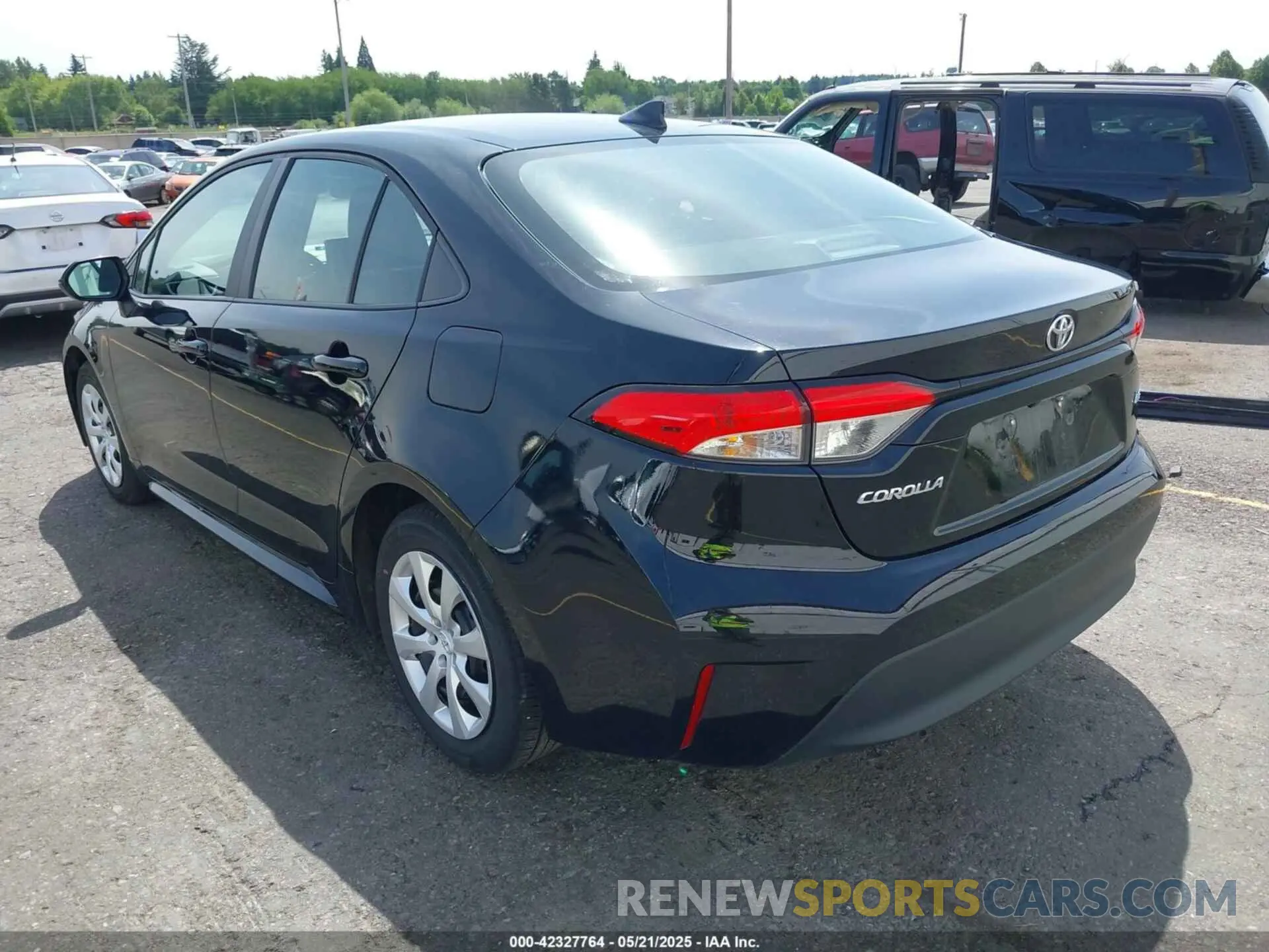 3 Photograph of a damaged car 5YFB4MDE8RP177716 TOYOTA COROLLA 2024
