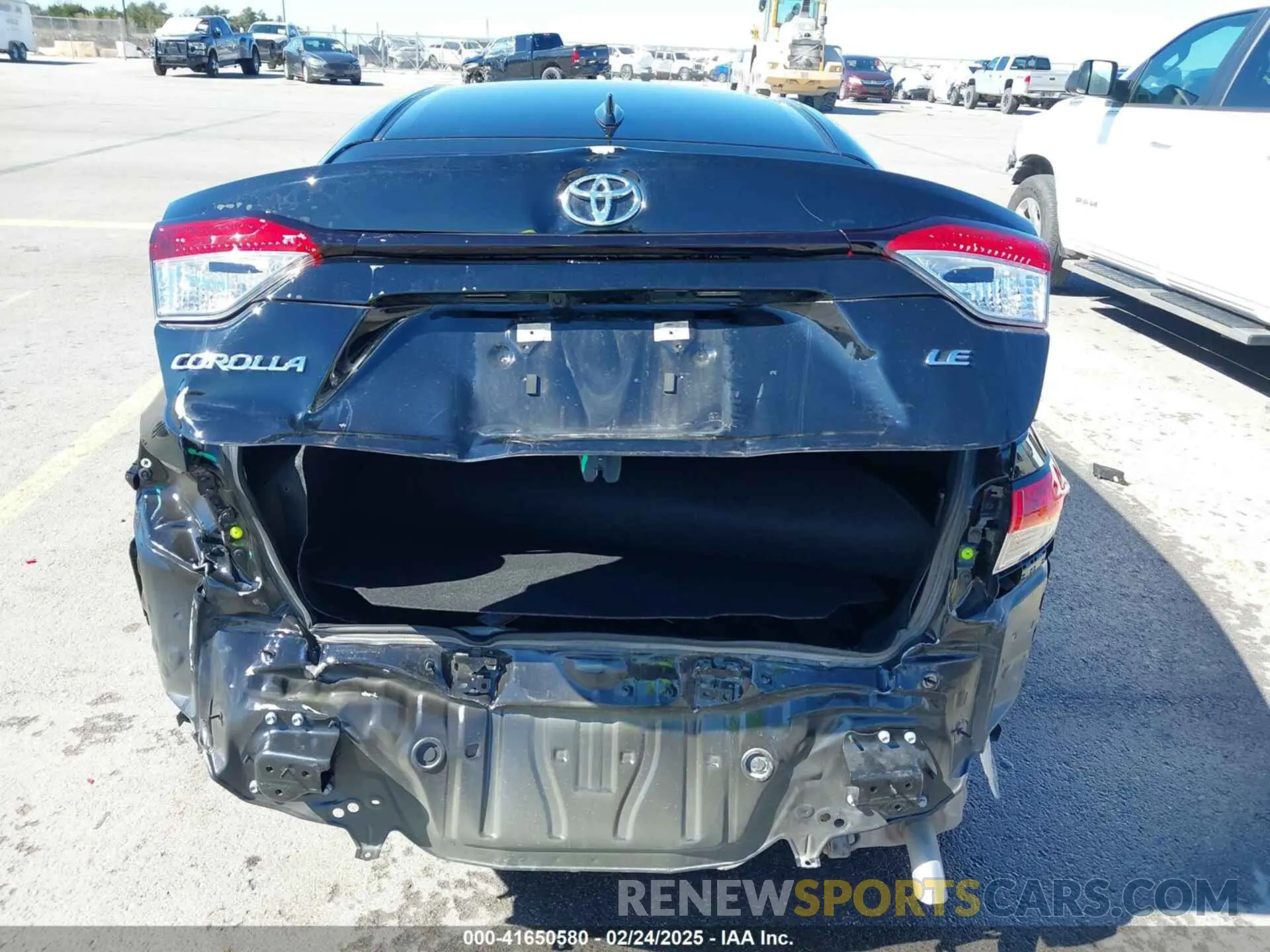 6 Photograph of a damaged car 5YFB4MDE8RP194872 TOYOTA COROLLA 2024