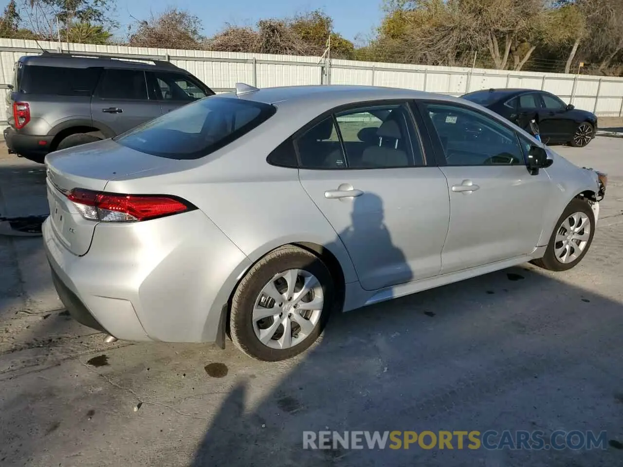 3 Photograph of a damaged car 5YFB4MDE8RP197819 TOYOTA COROLLA 2024