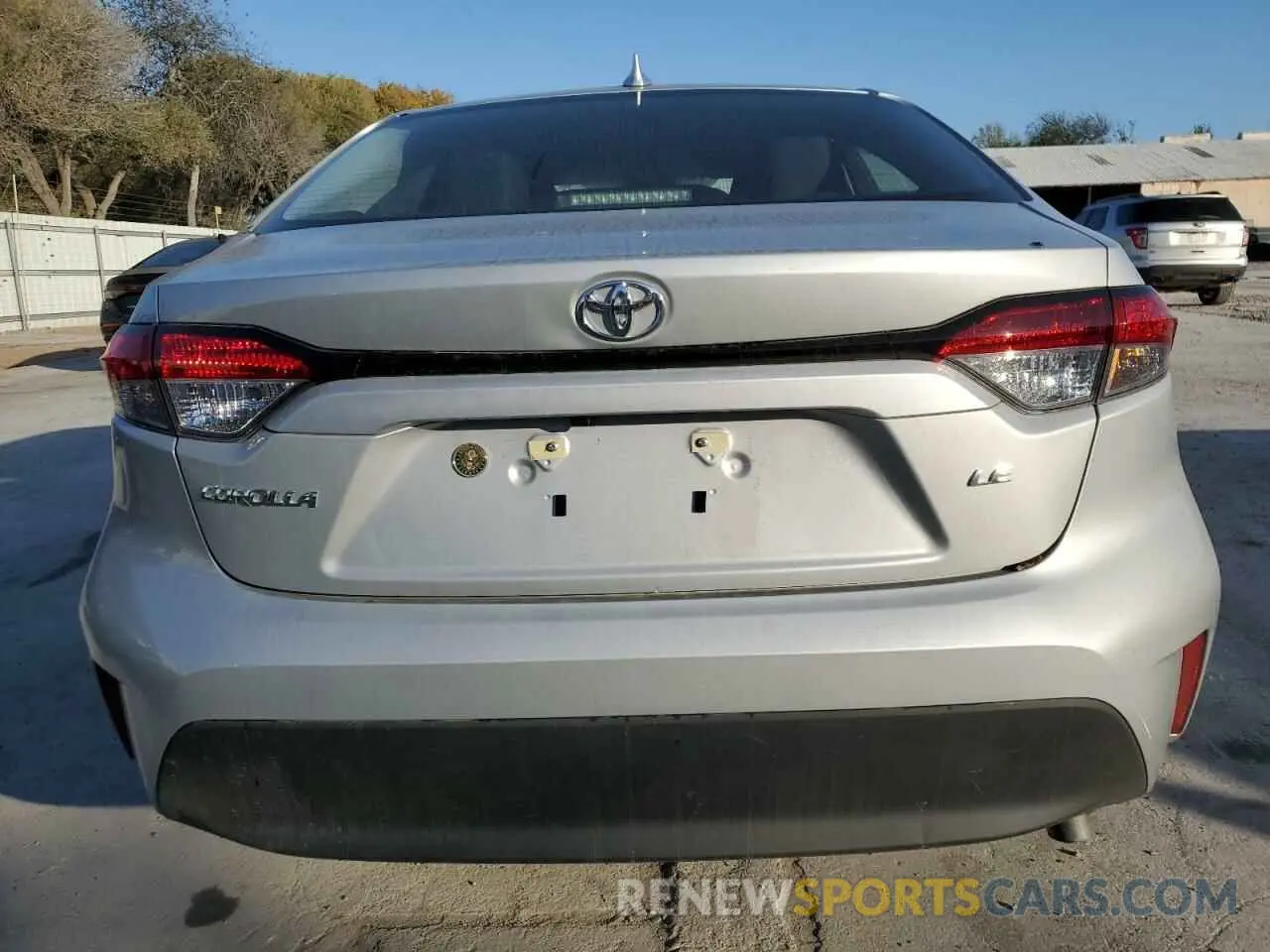 6 Photograph of a damaged car 5YFB4MDE8RP197819 TOYOTA COROLLA 2024