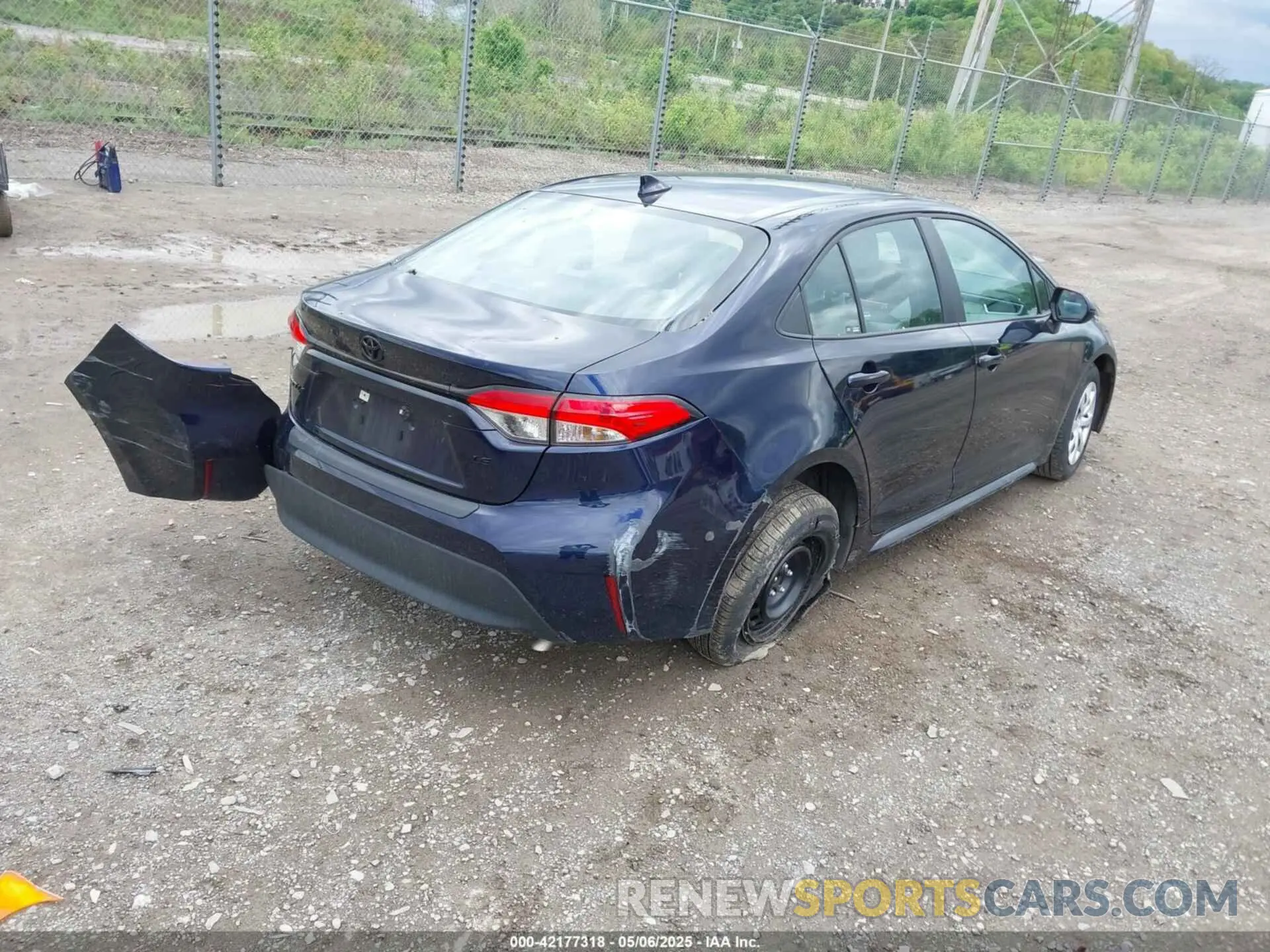 4 Photograph of a damaged car 5YFB4MDE8RP224906 TOYOTA COROLLA 2024