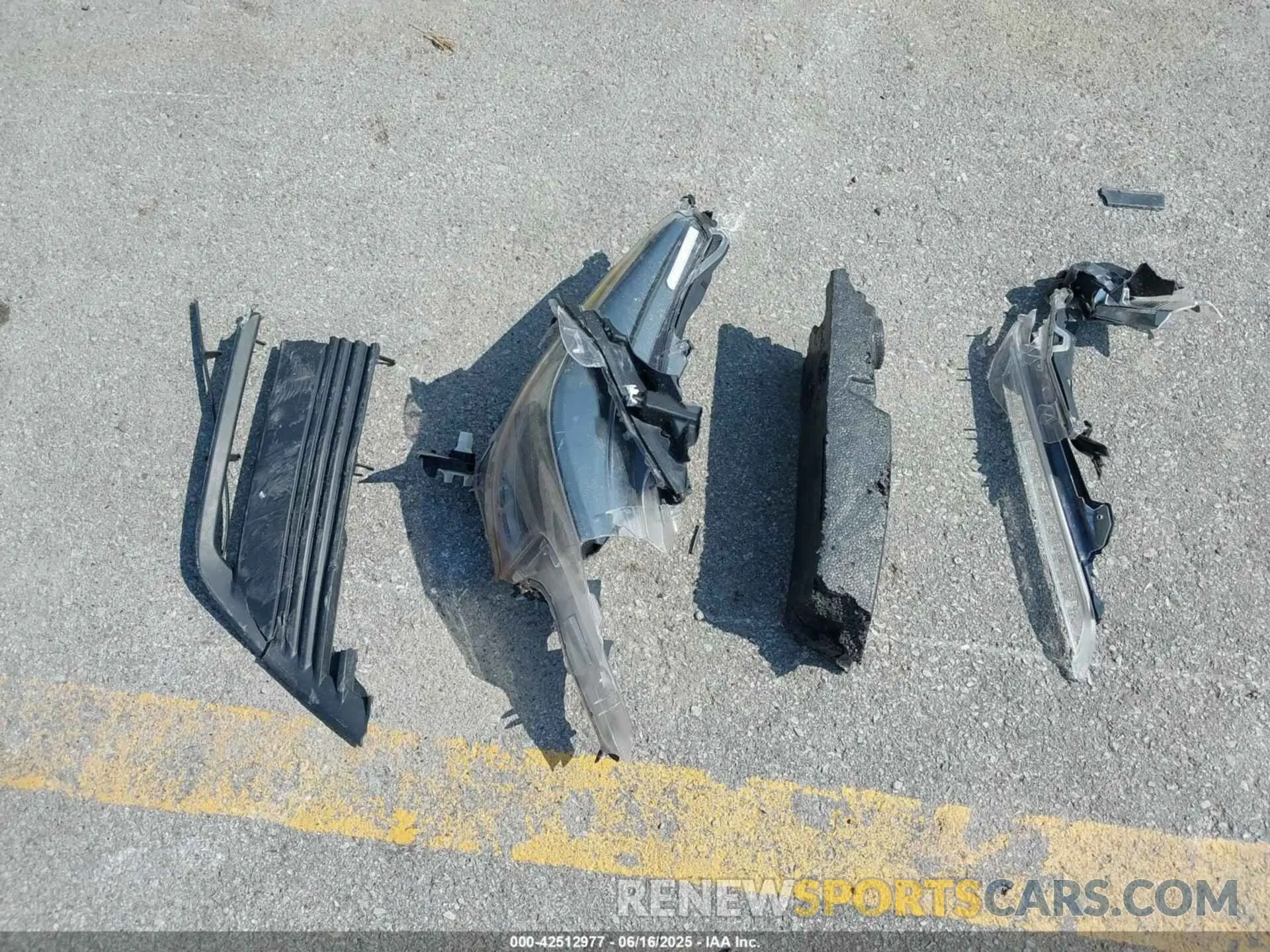 12 Photograph of a damaged car 5YFB4MDE9RP147432 TOYOTA COROLLA 2024