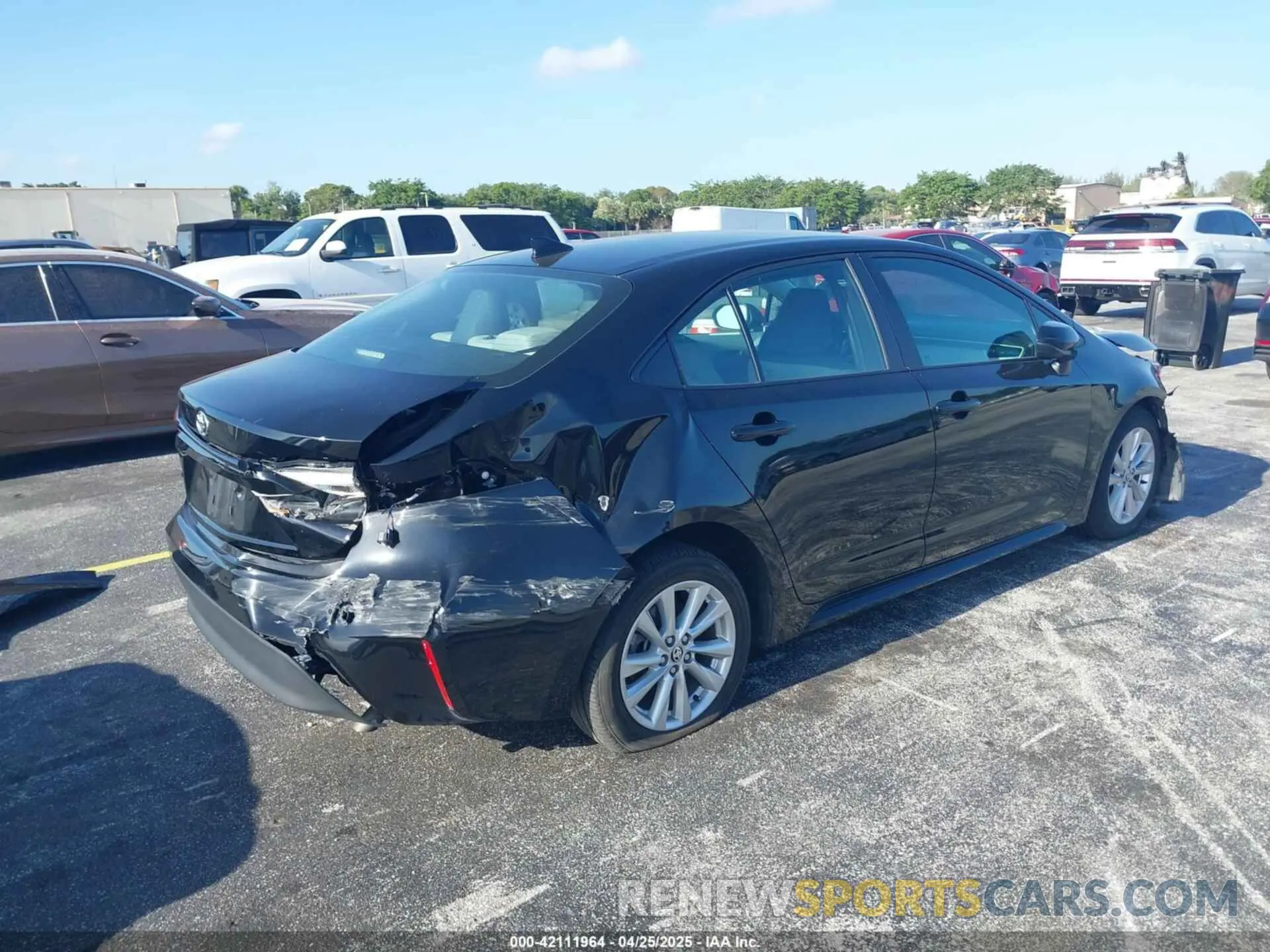 4 Photograph of a damaged car 5YFB4MDE9RP147835 TOYOTA COROLLA 2024