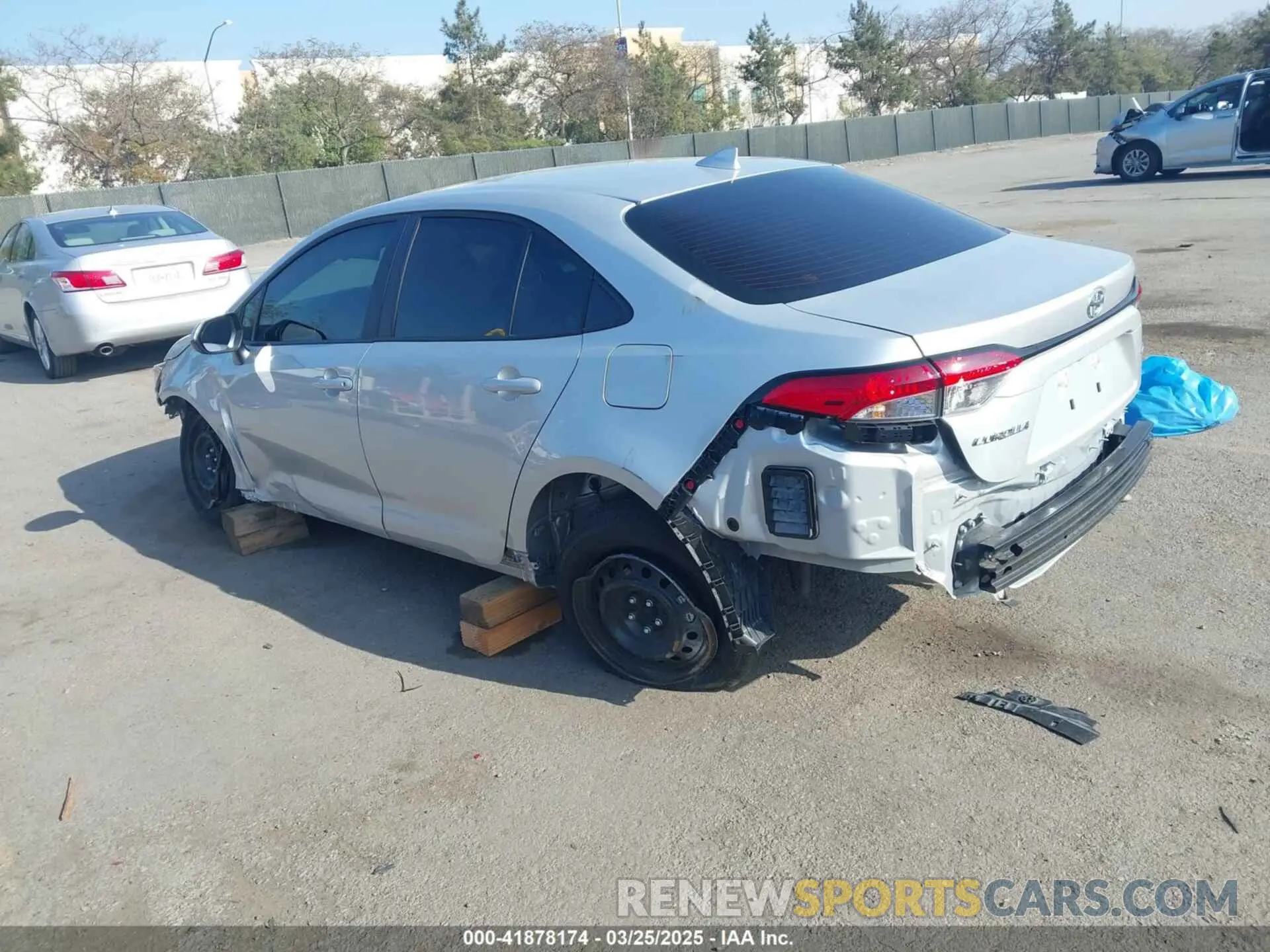 3 Фотография поврежденного автомобиля 5YFB4MDE9RP199000 TOYOTA COROLLA 2024